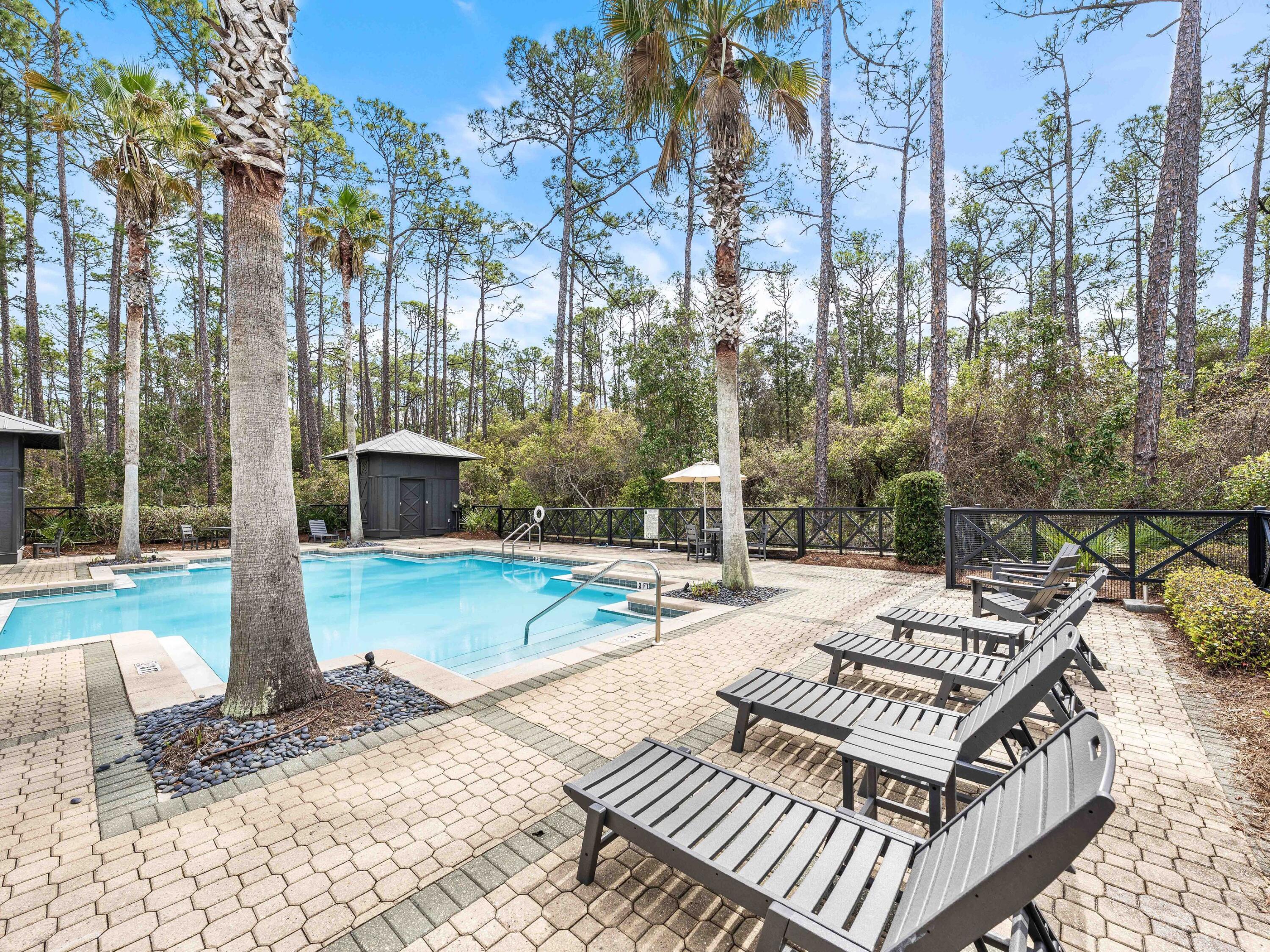 TREETOP VILLAGE - Residential