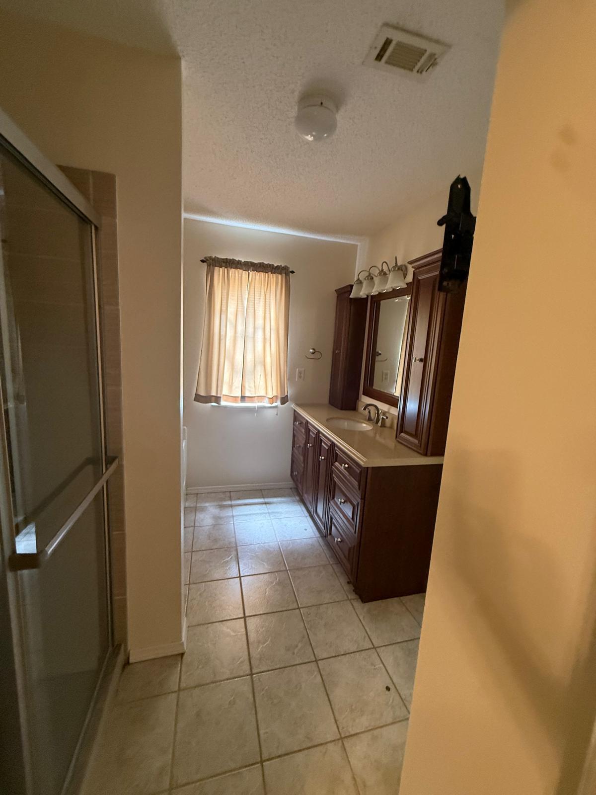 938 Claeven Circle