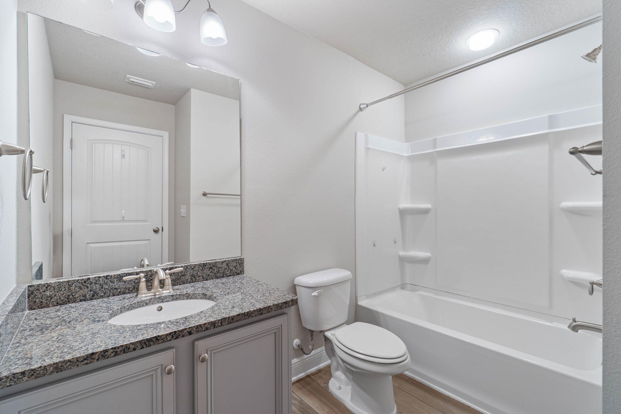 TRANQUILITY BY THE BAY - Residential