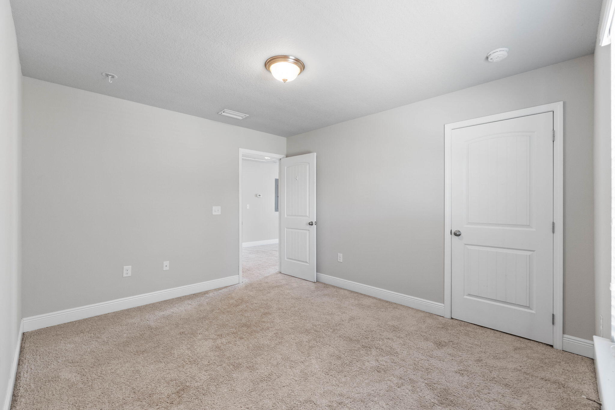 TRANQUILITY BY THE BAY - Residential