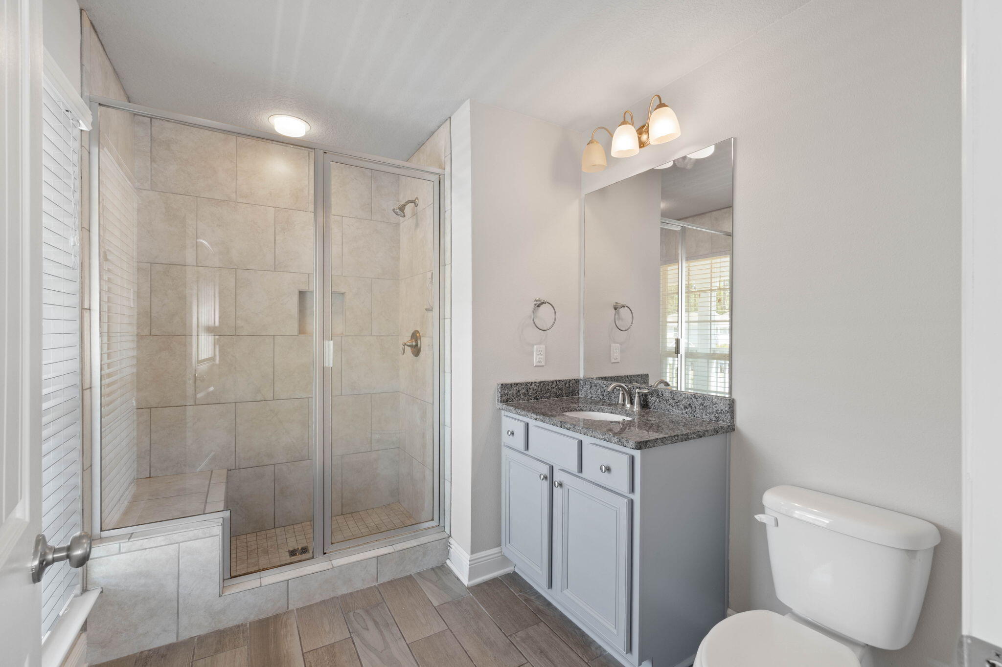 TRANQUILITY BY THE BAY - Residential