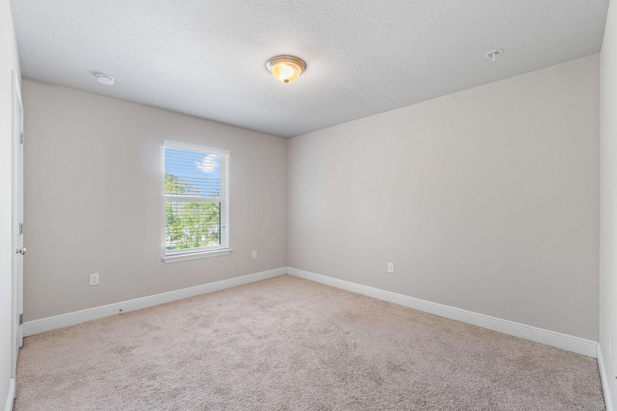 TRANQUILITY BY THE BAY - Residential