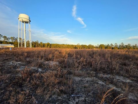 4.68 Acres Armistead Holt FL 32564