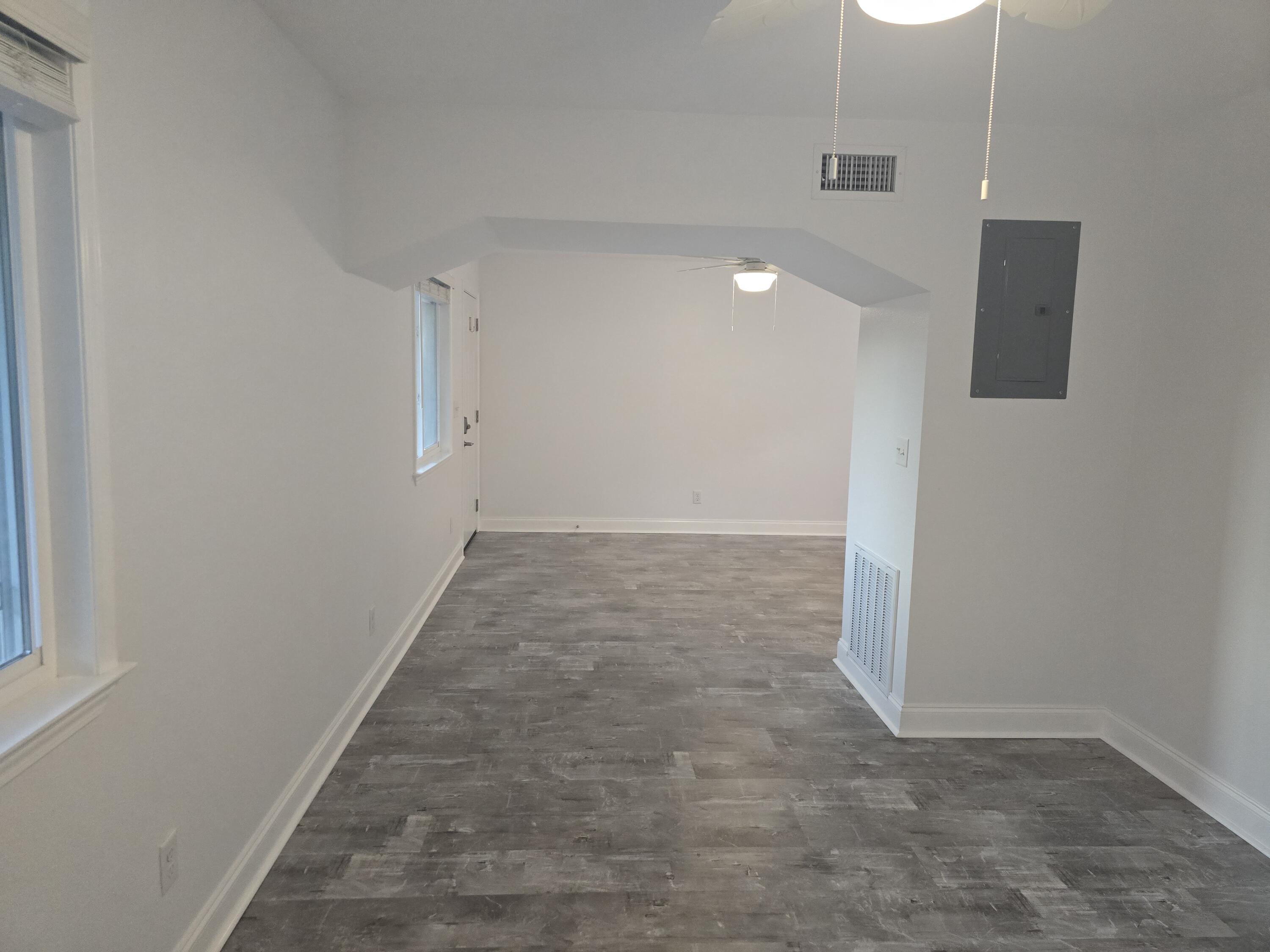 BREAKERS WEST - Residential