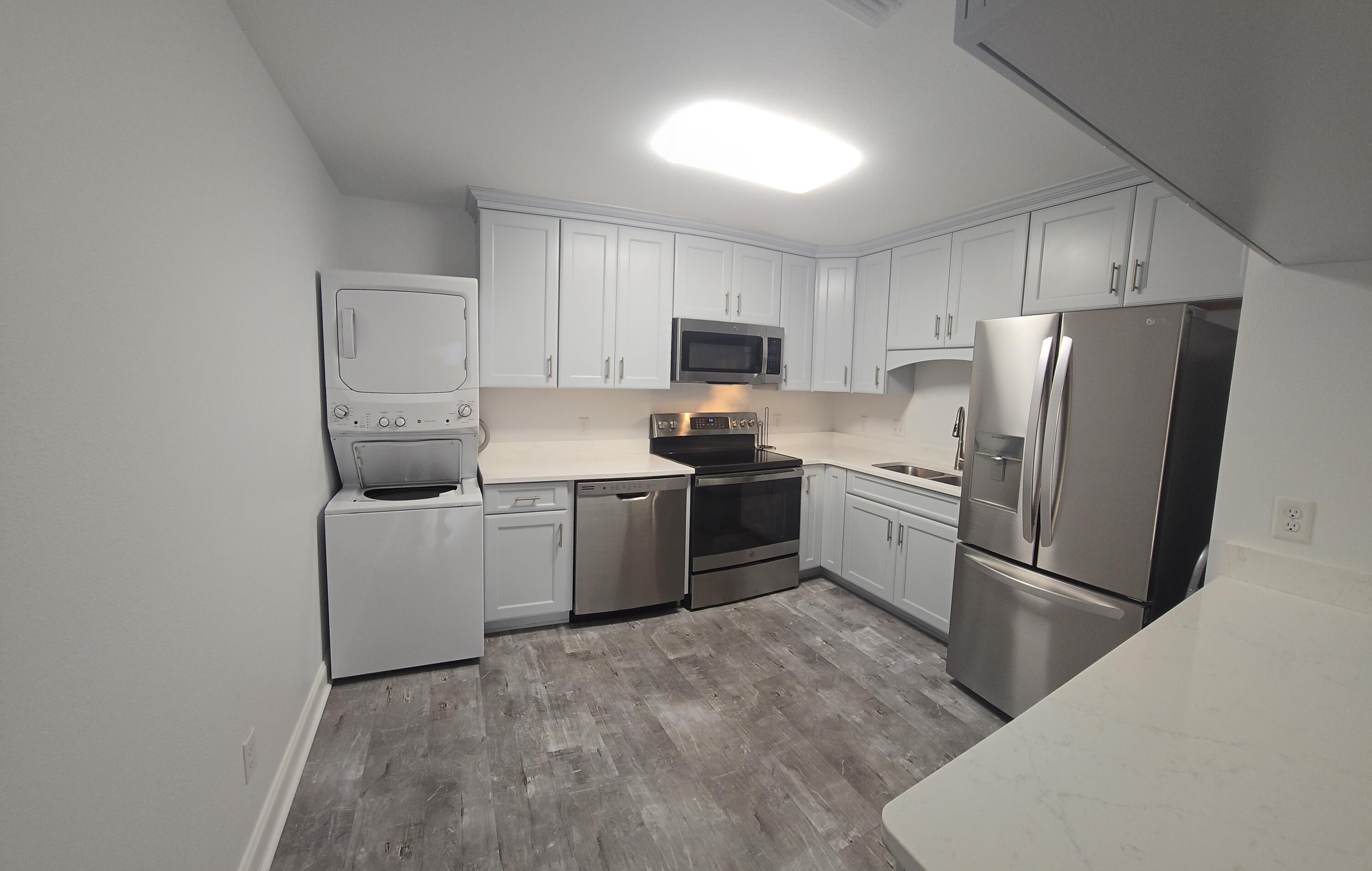 BREAKERS WEST - Residential