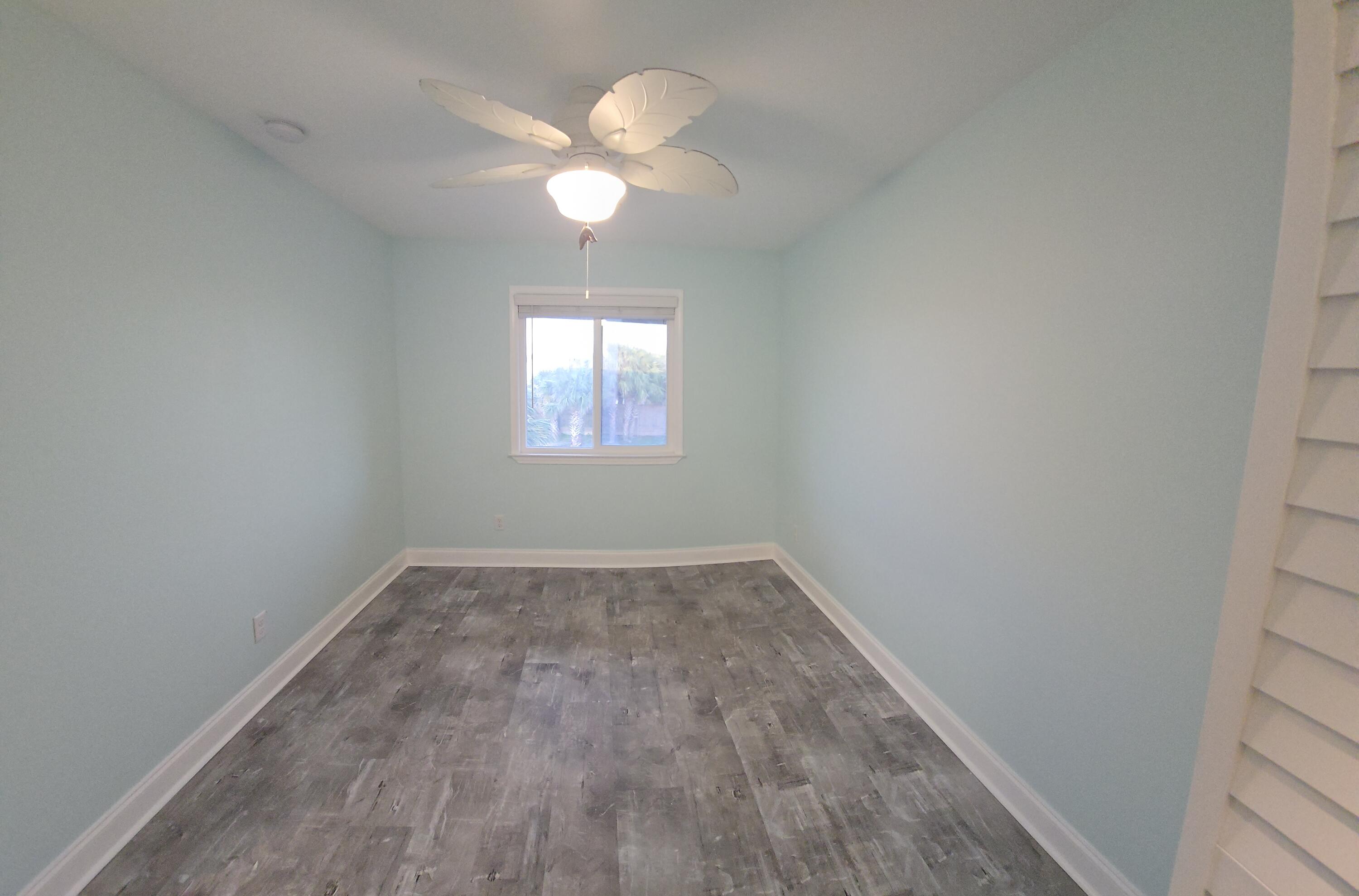 BREAKERS WEST - Residential
