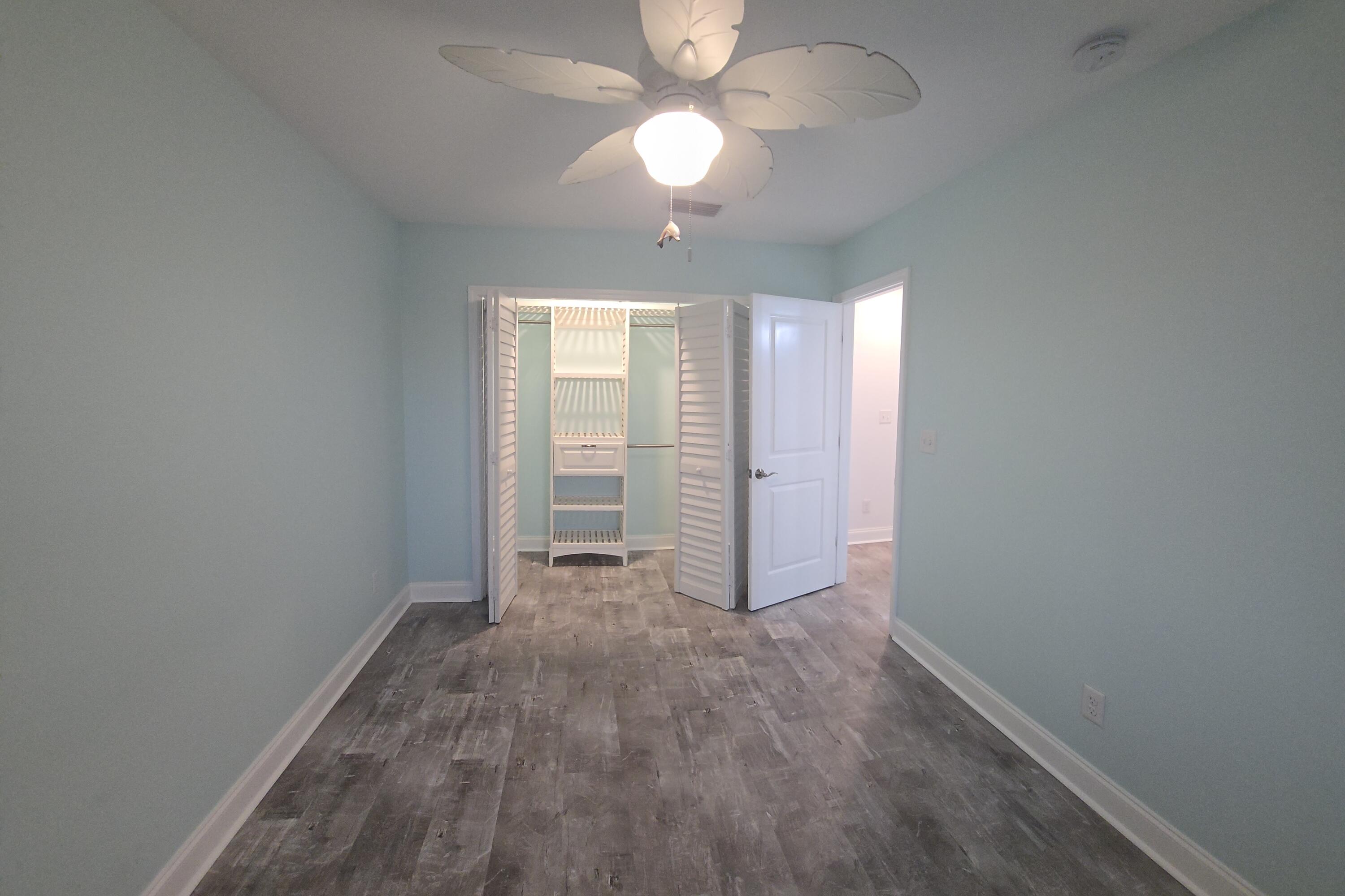 BREAKERS WEST - Residential