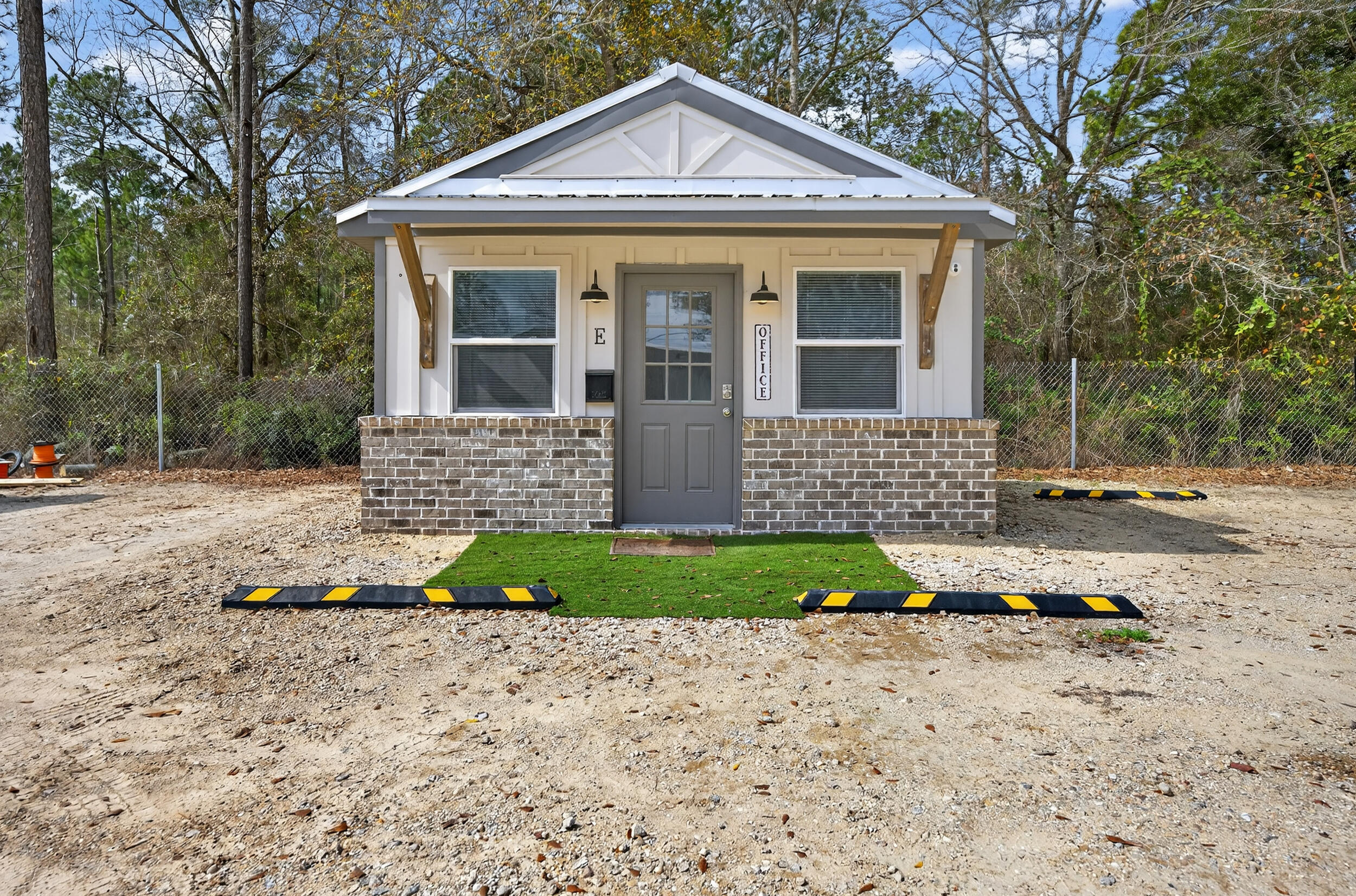 JOLLY BAY ACRES - Residential