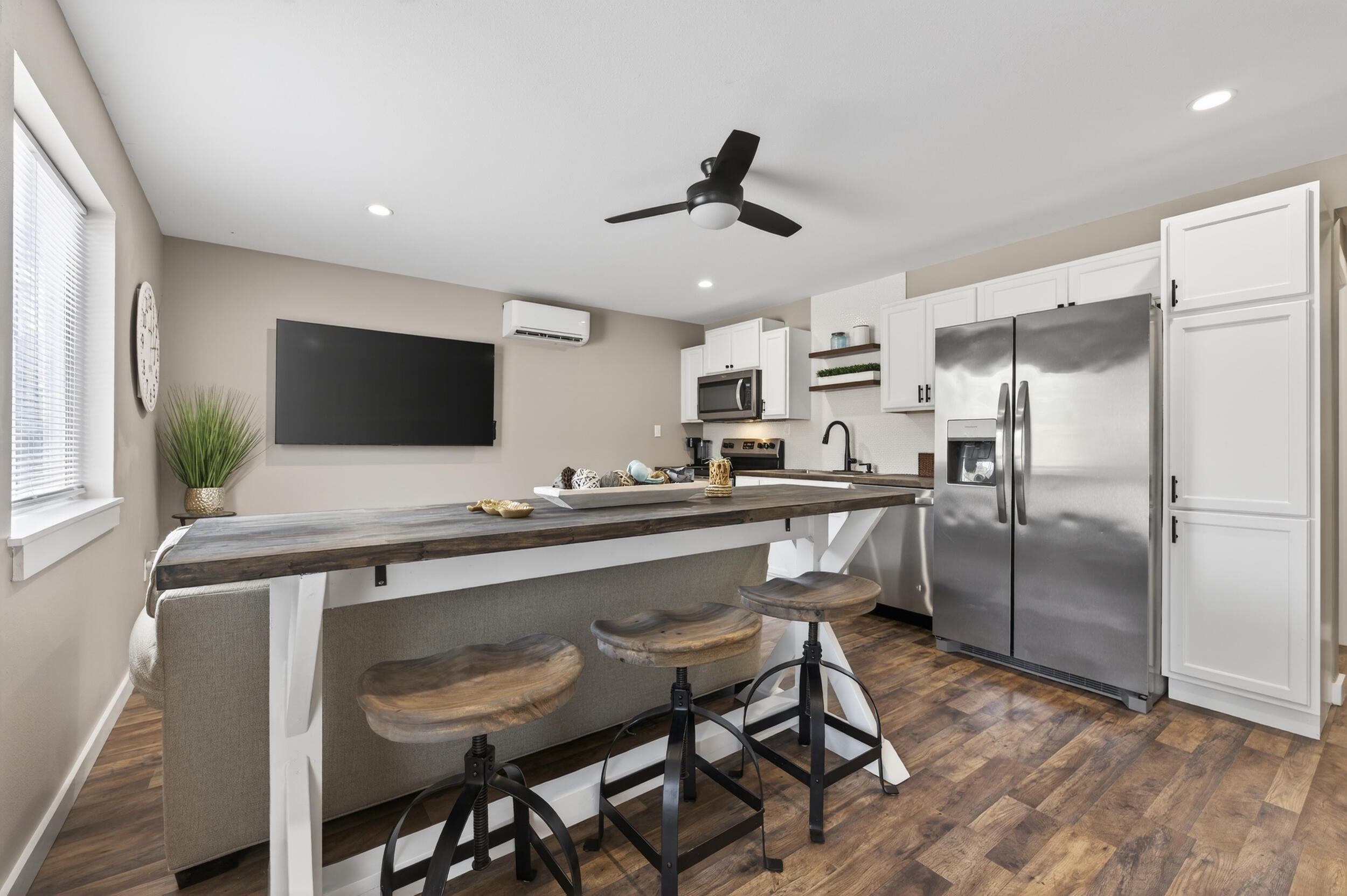 JOLLY BAY ACRES - Residential