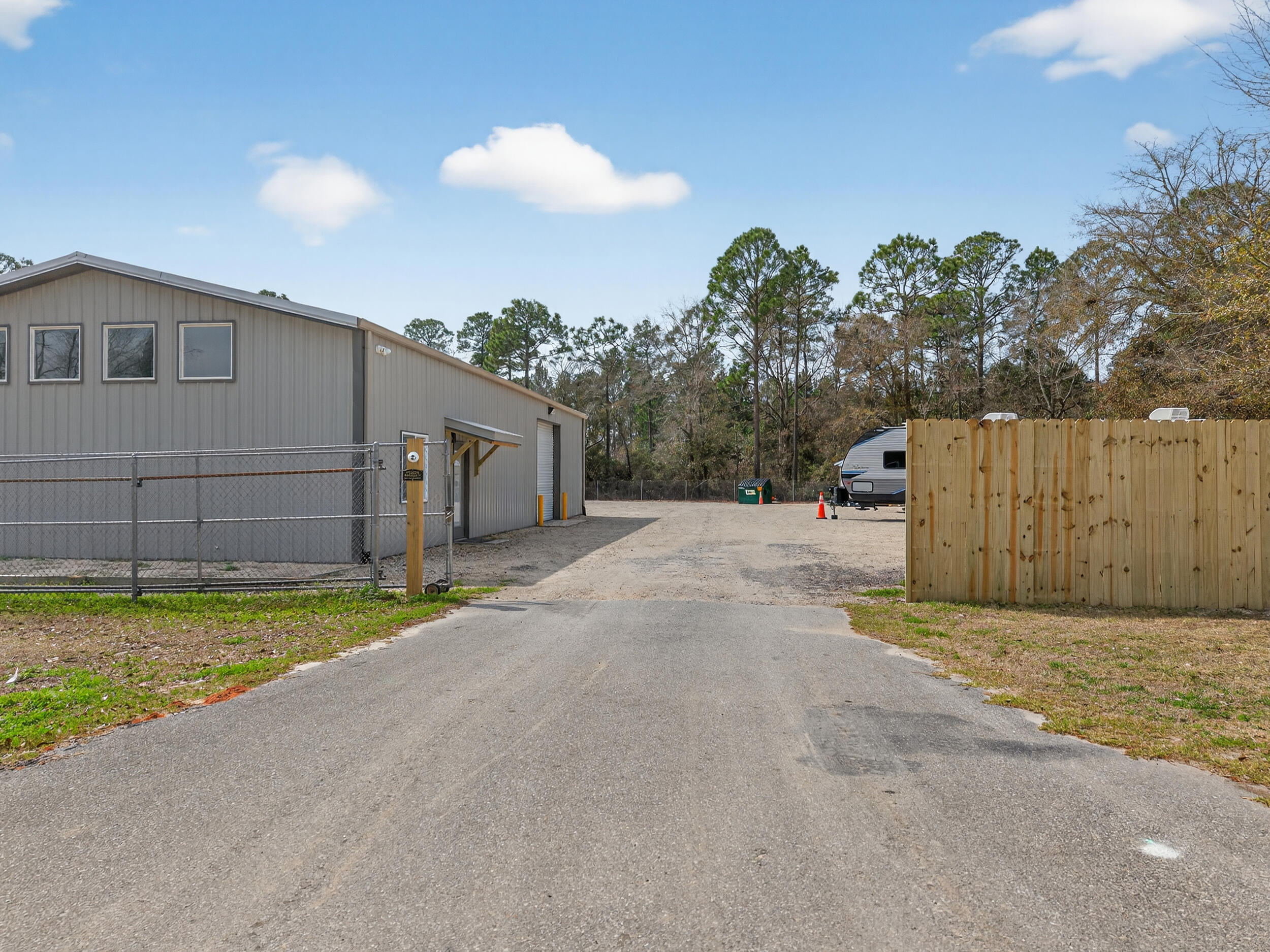 JOLLY BAY ACRES - Residential