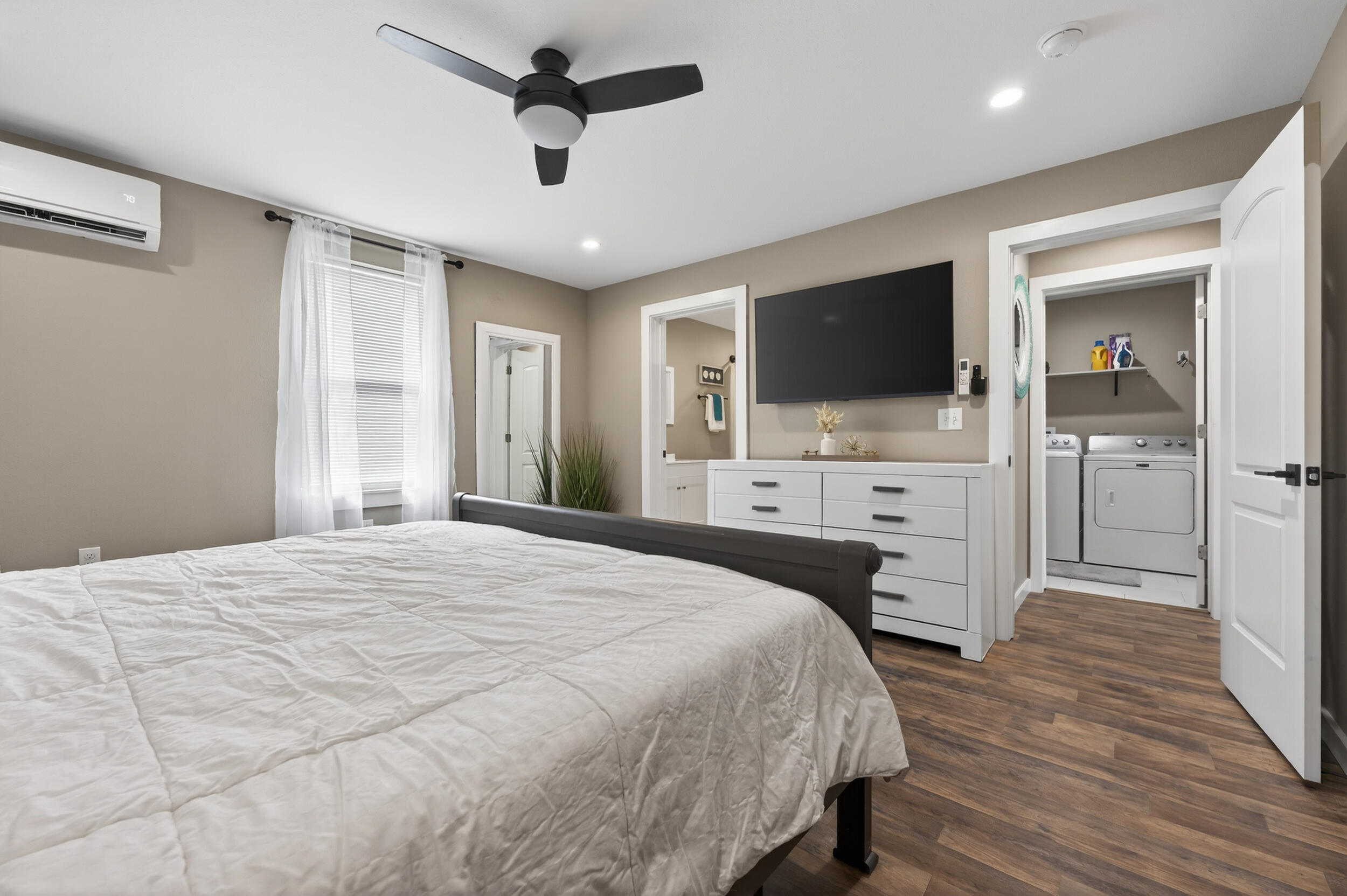 JOLLY BAY ACRES - Residential