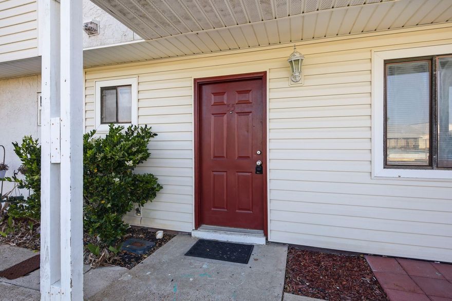 Are you looking for a property in Destin that is ideal for a long-term rental to add to your investment portfolio, a starter home, or a cozy getaway? This townhome offers the perfect blend of convenience and affordability. Ultimate coastal lifestyle without the heavy price tag. Create your own sense of privacy and comfort. Low-maintenance living and a location that can't be beat. Don't miss your chance to own a piece of the Emerald Coast!