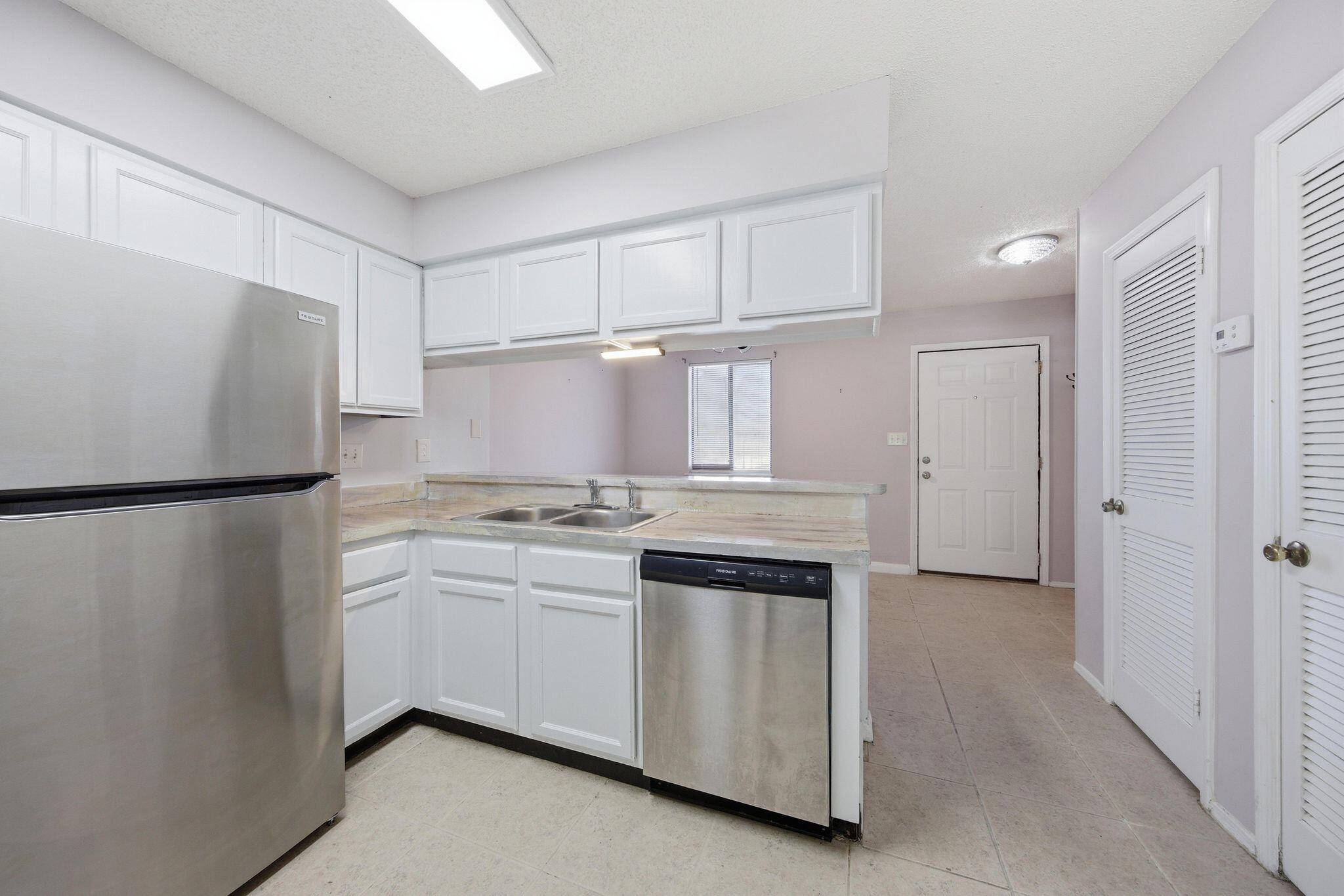 LEGION VILLAGE T/H - Residential