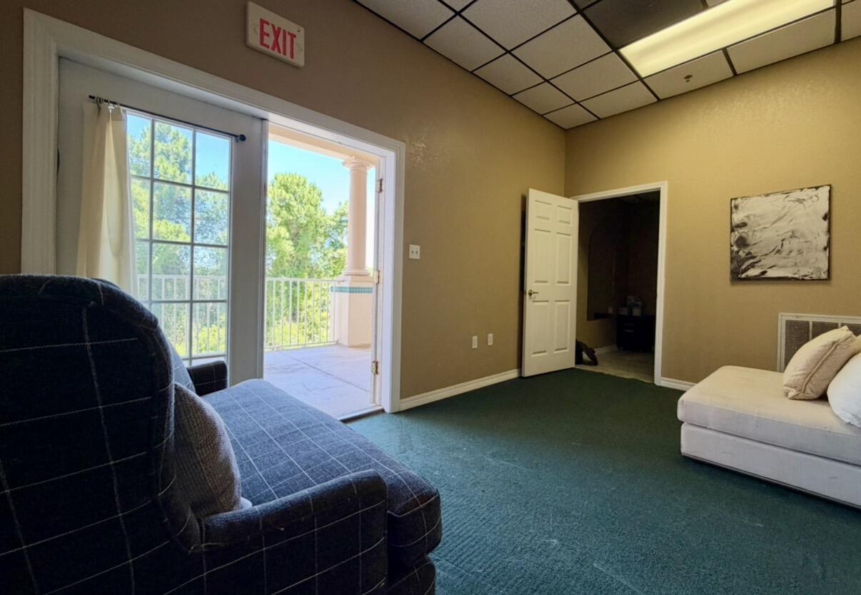 4507 Furling Lane 208