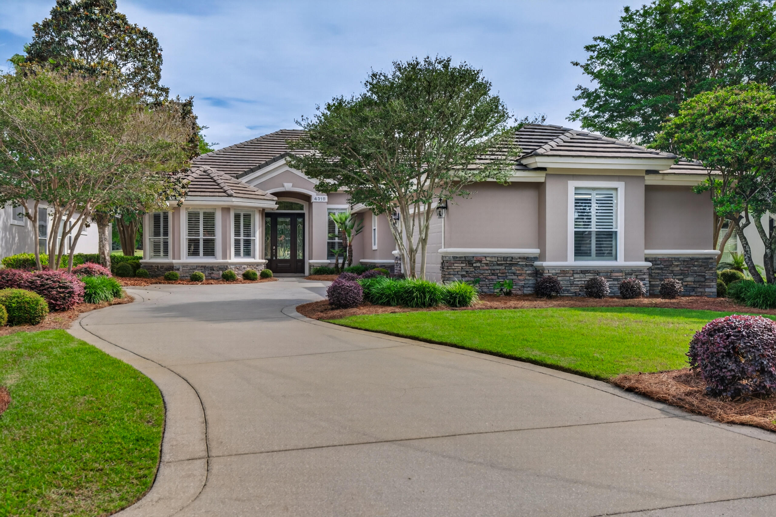 Kelly Plantation - Carriage Place - Residential