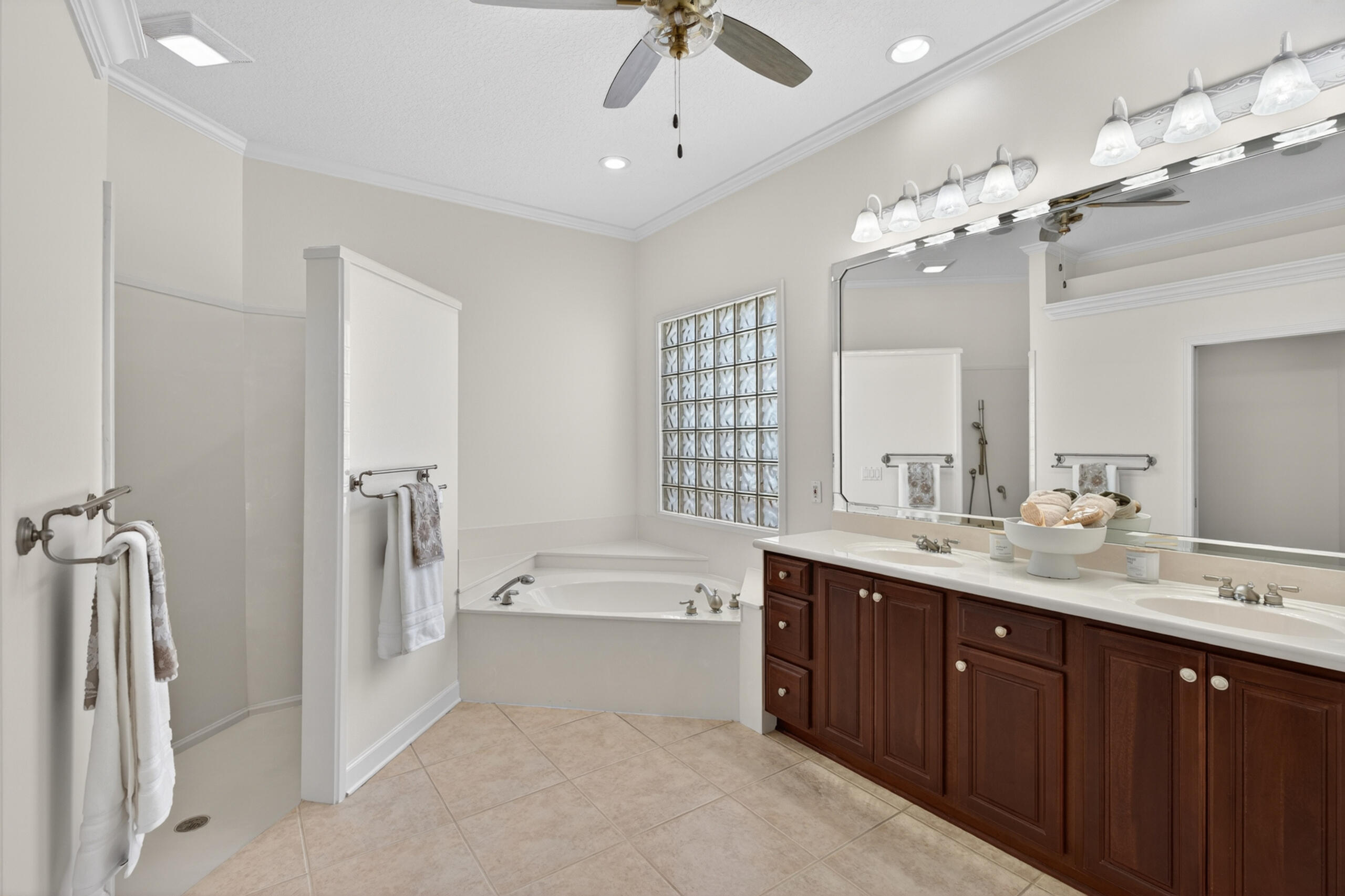 Kelly Plantation - Carriage Place - Residential