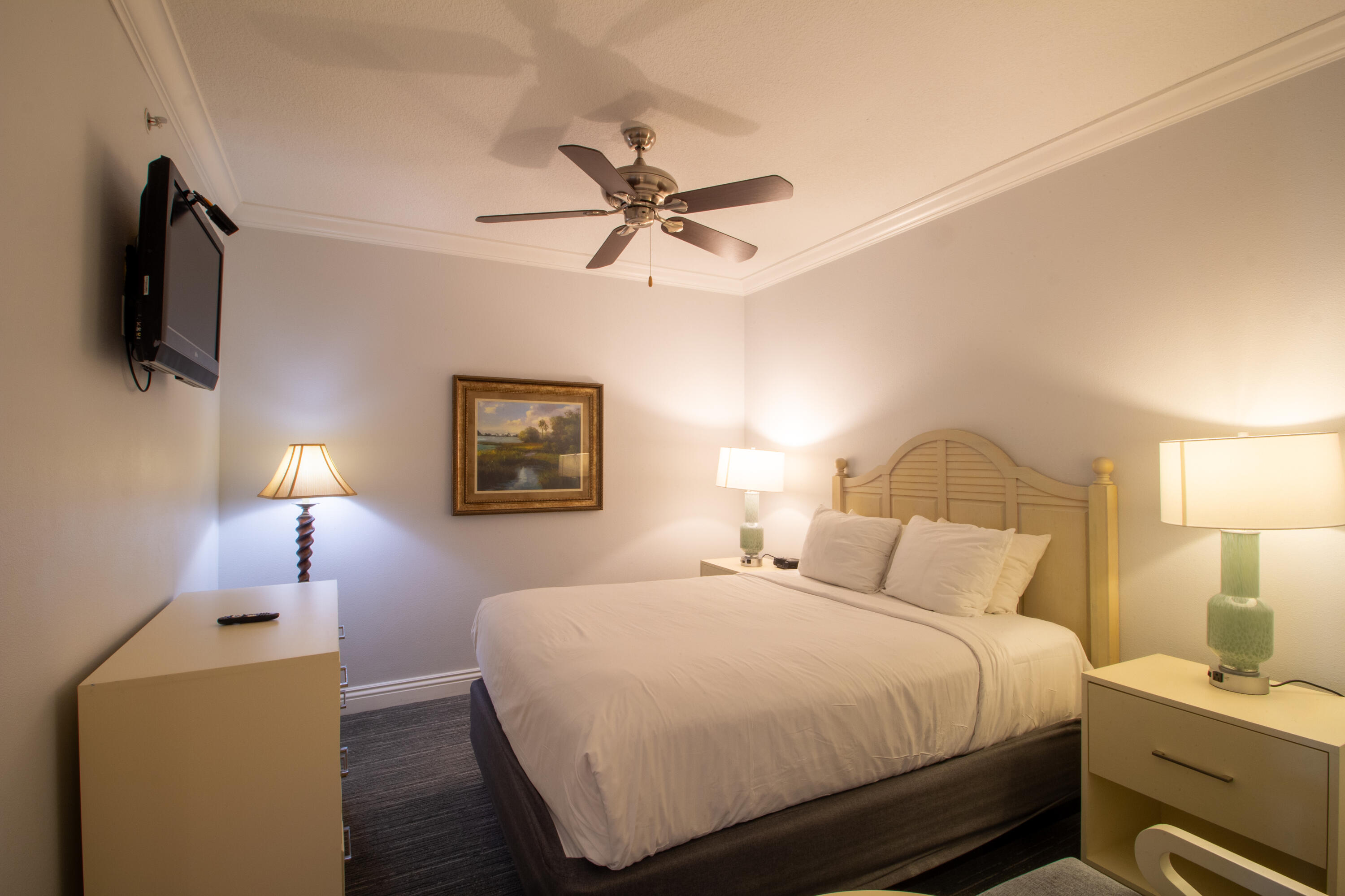 EMERALD GRANDE - Residential