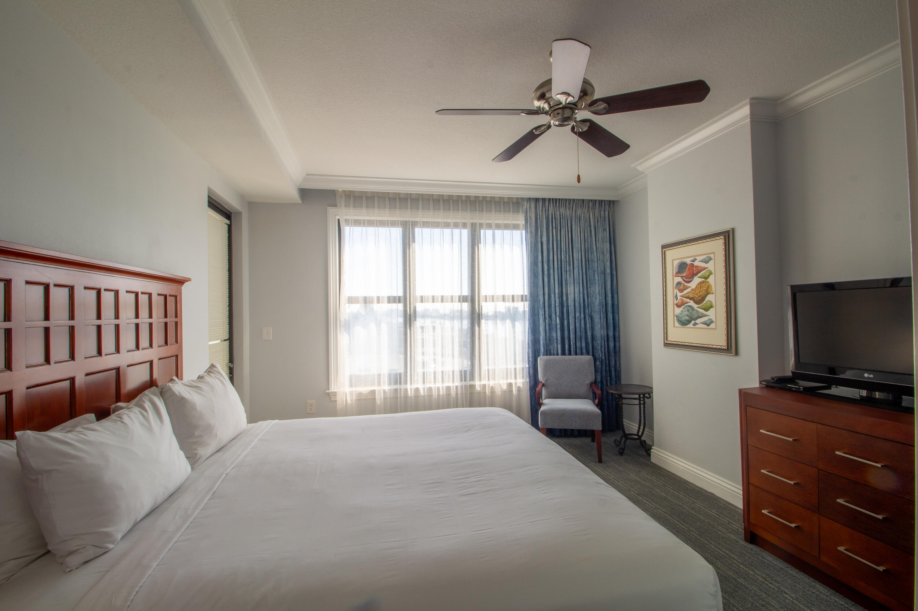 EMERALD GRANDE - Residential