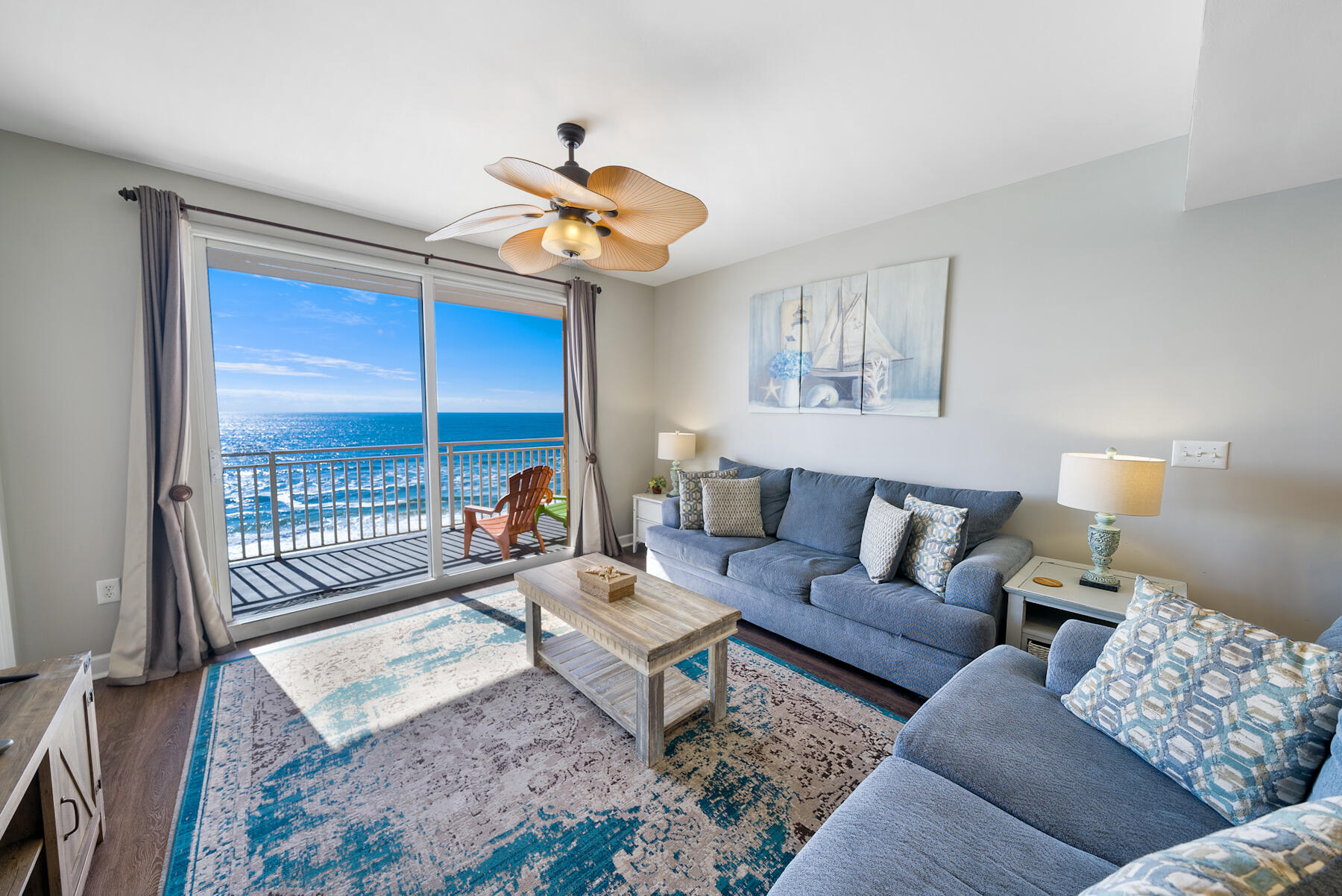 Splash Condo - Residential