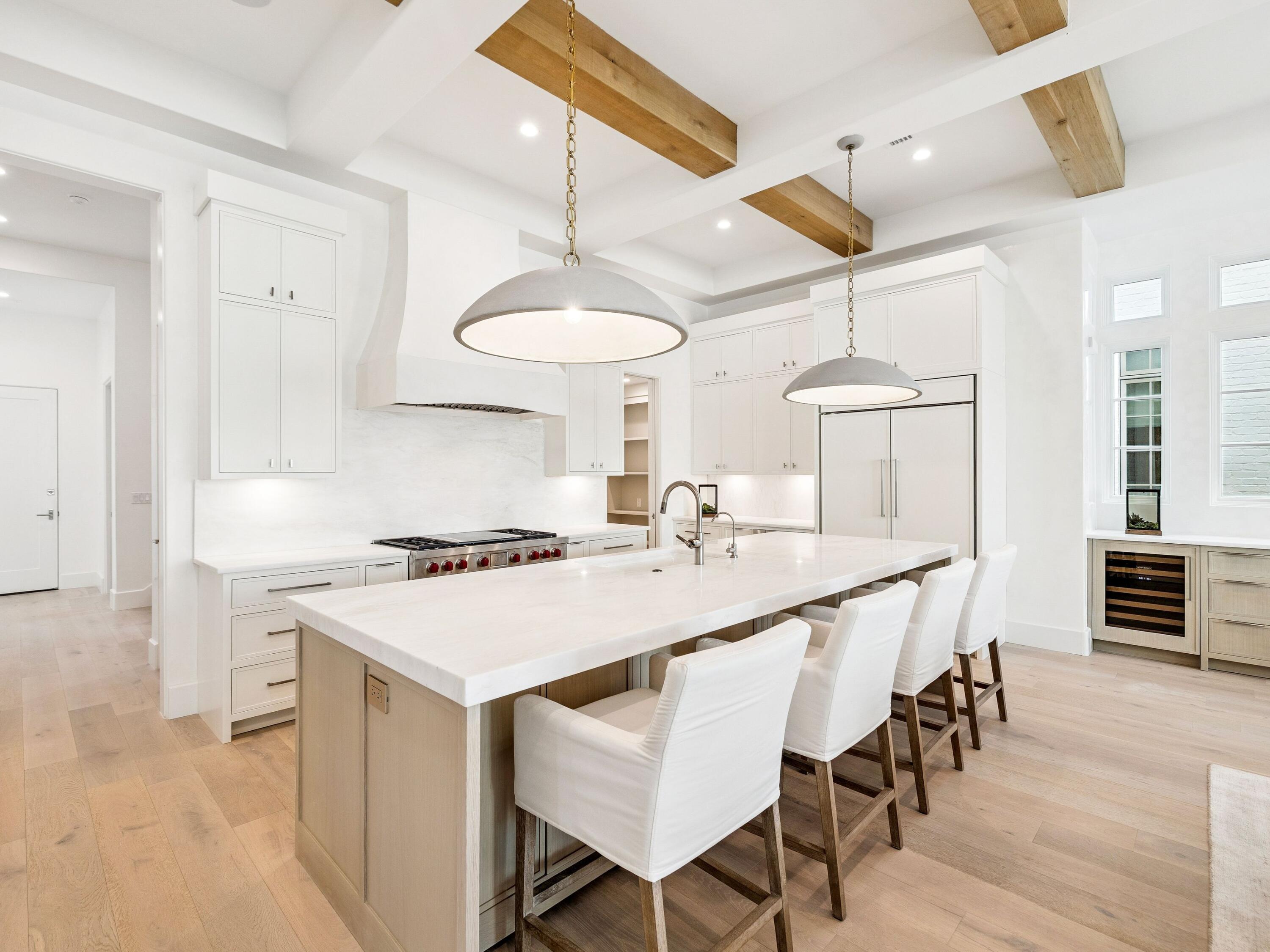 CHURCHILL OAKS - Residential