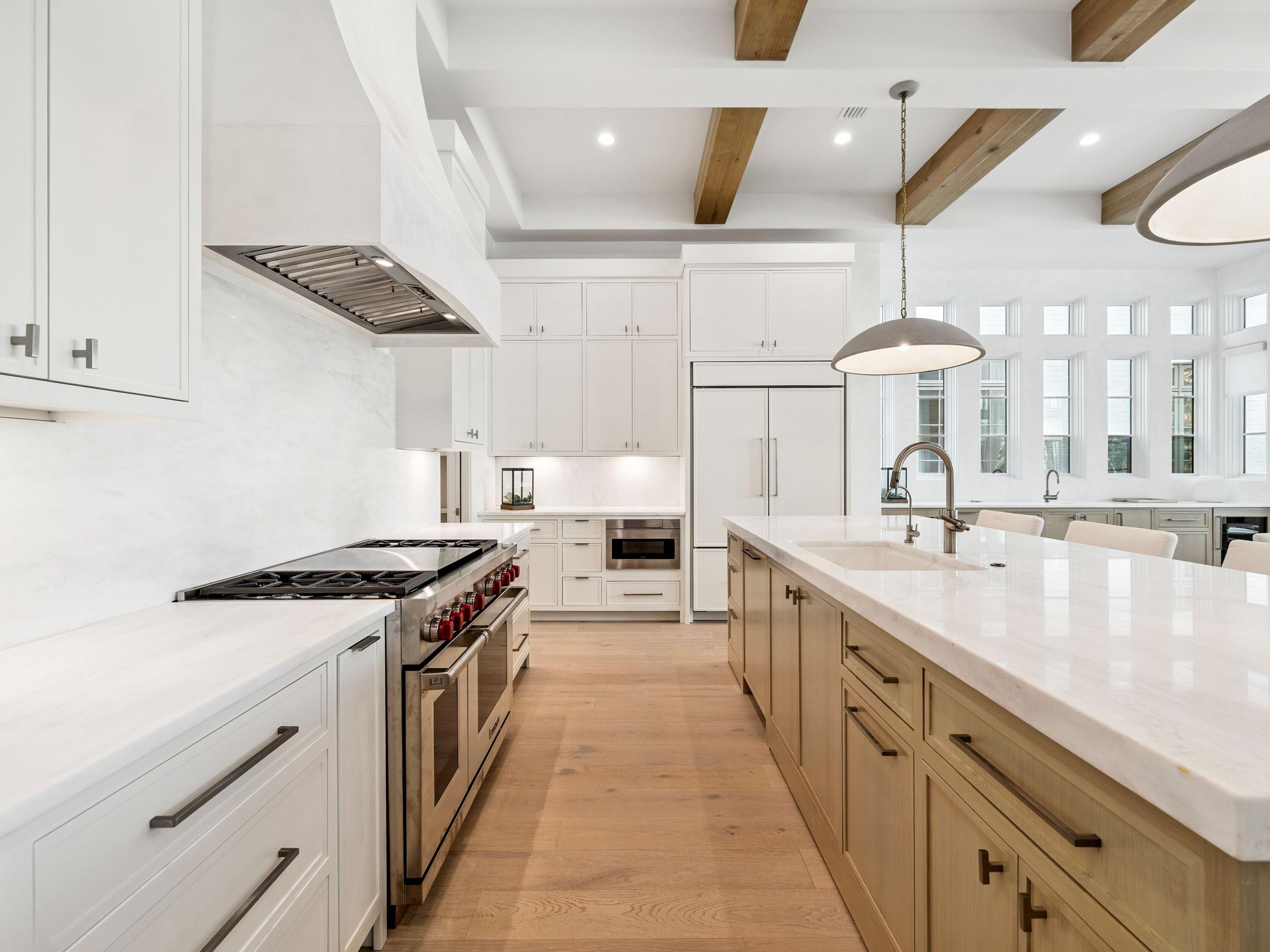 CHURCHILL OAKS - Residential