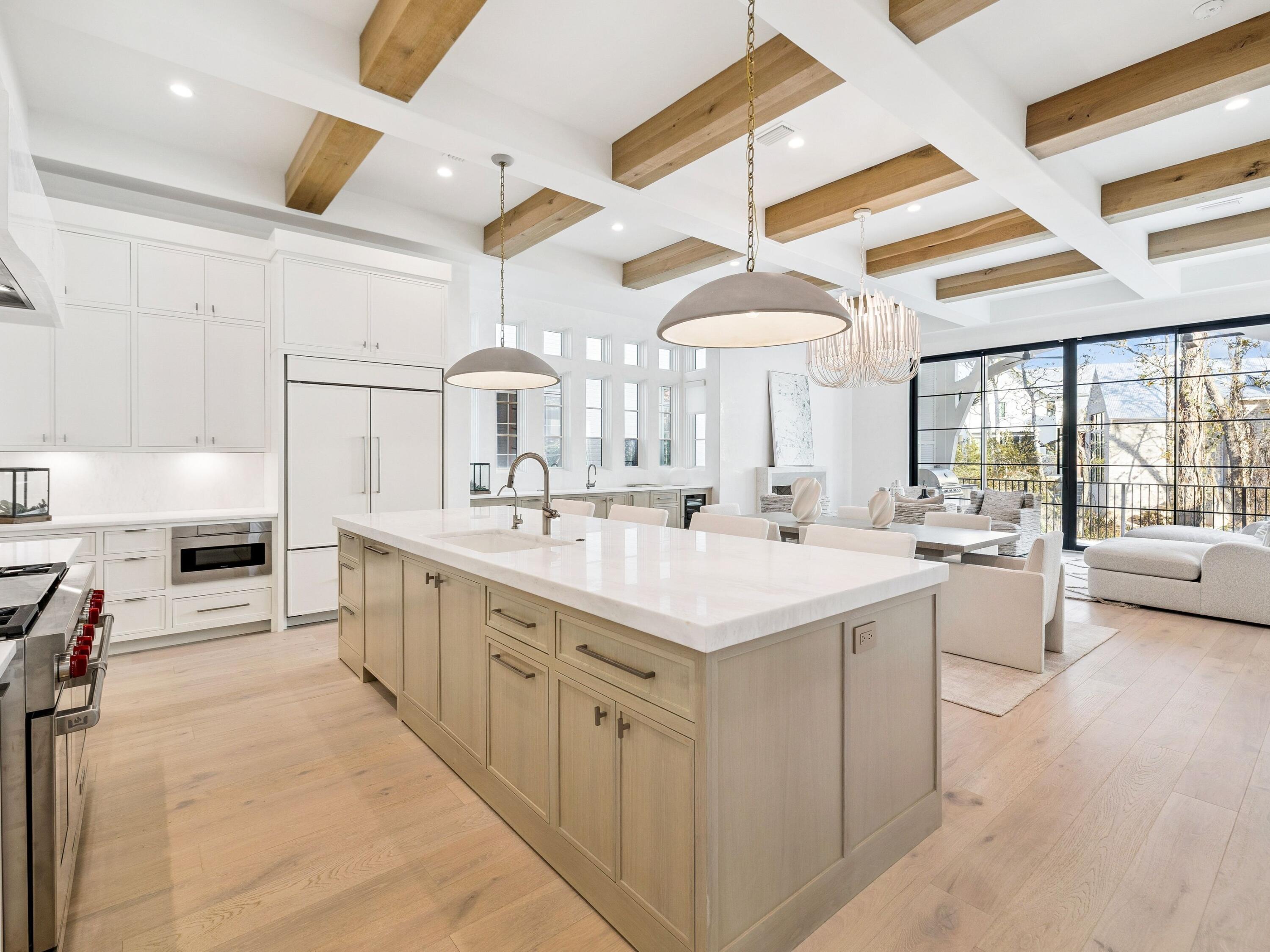 CHURCHILL OAKS - Residential