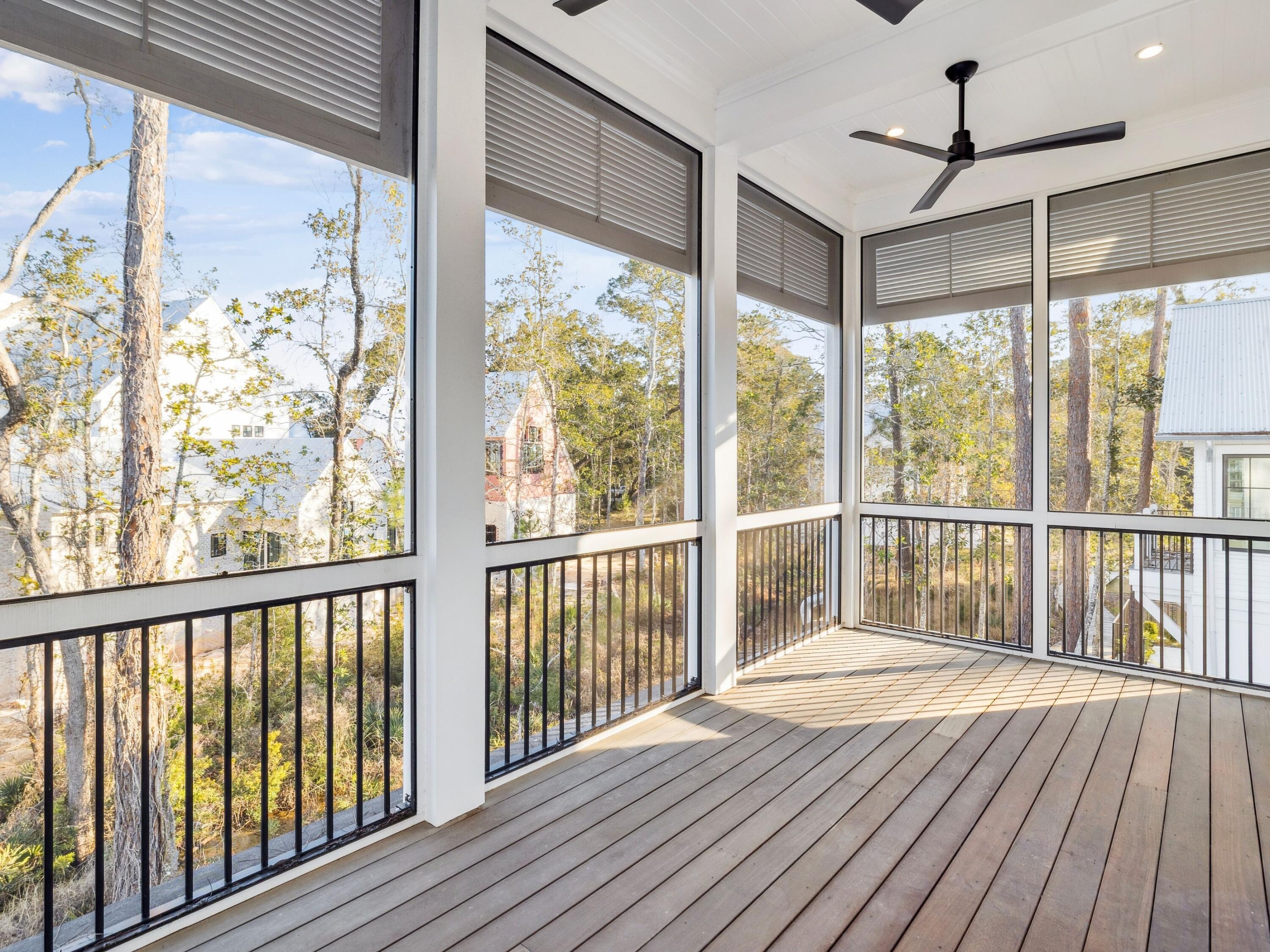 CHURCHILL OAKS - Residential