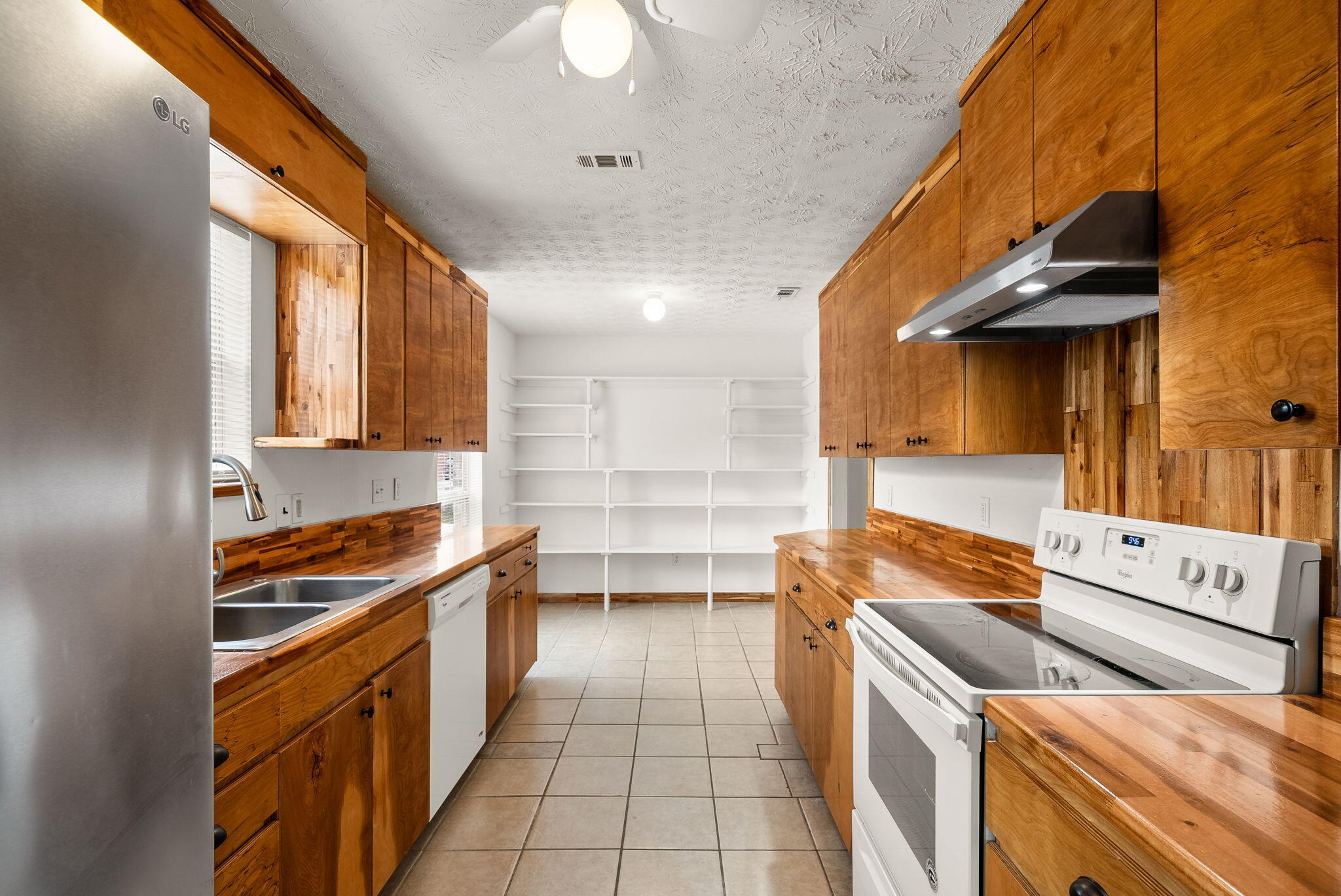 BRANDON OAKS - Residential