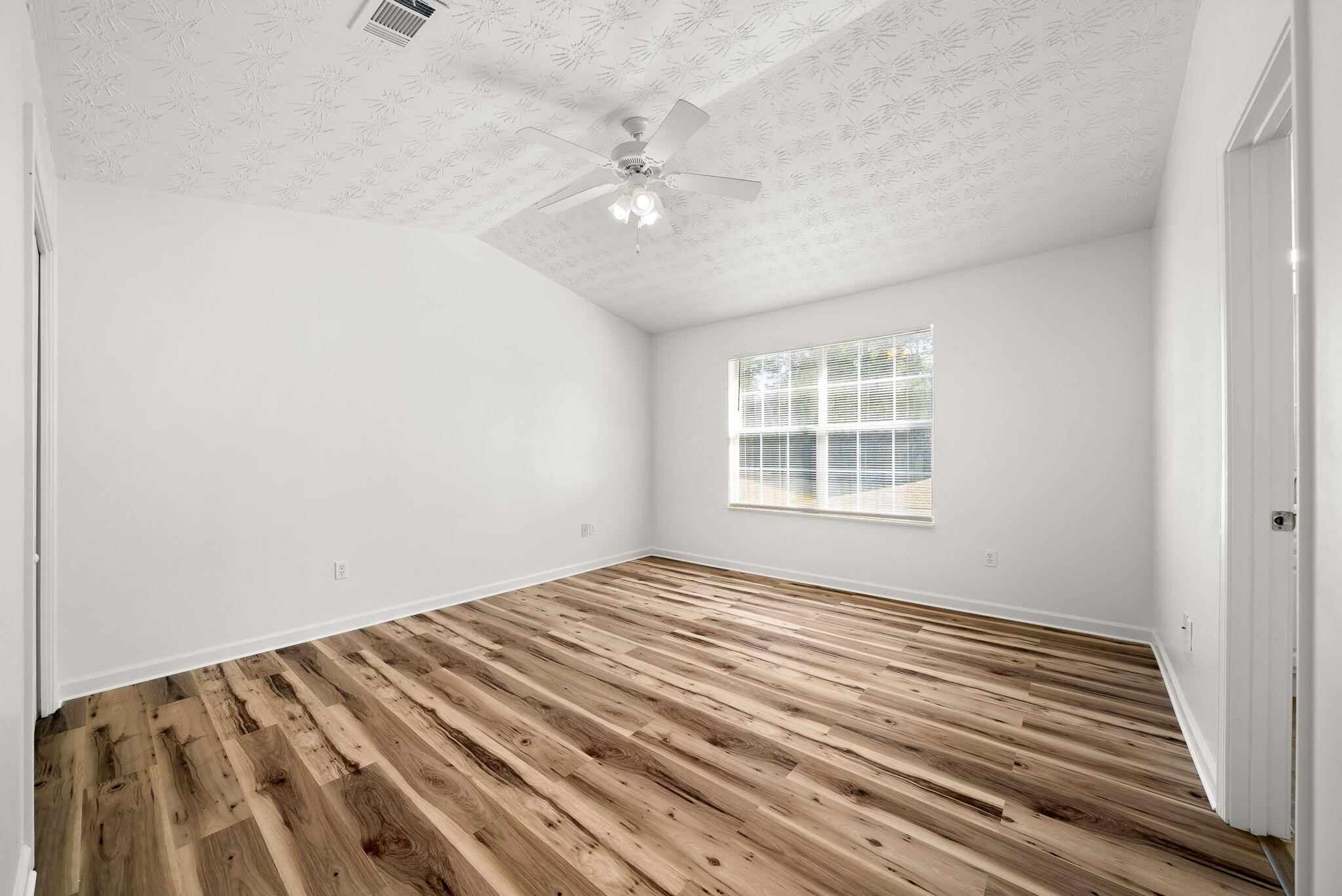 BRANDON OAKS - Residential