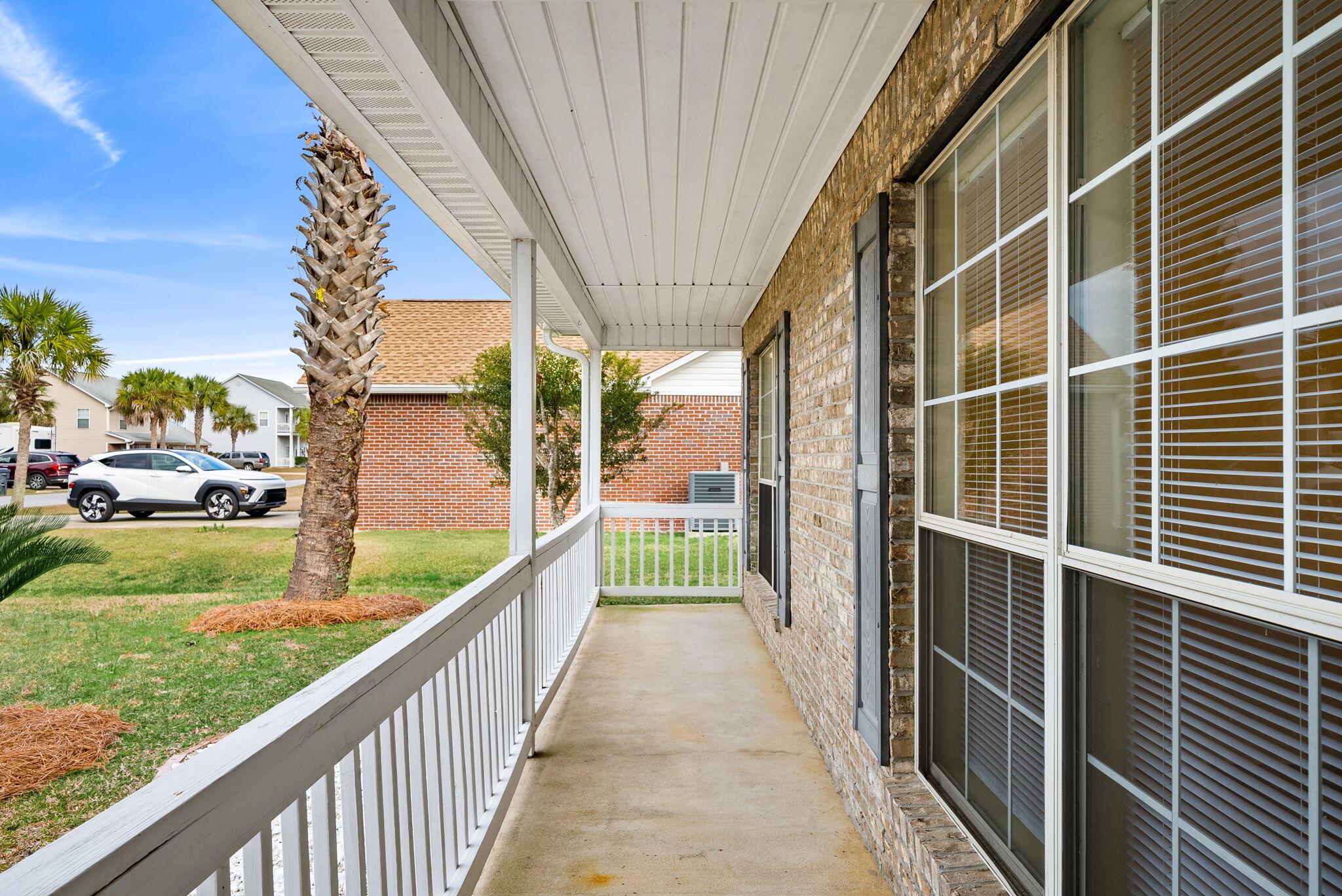 BRANDON OAKS - Residential