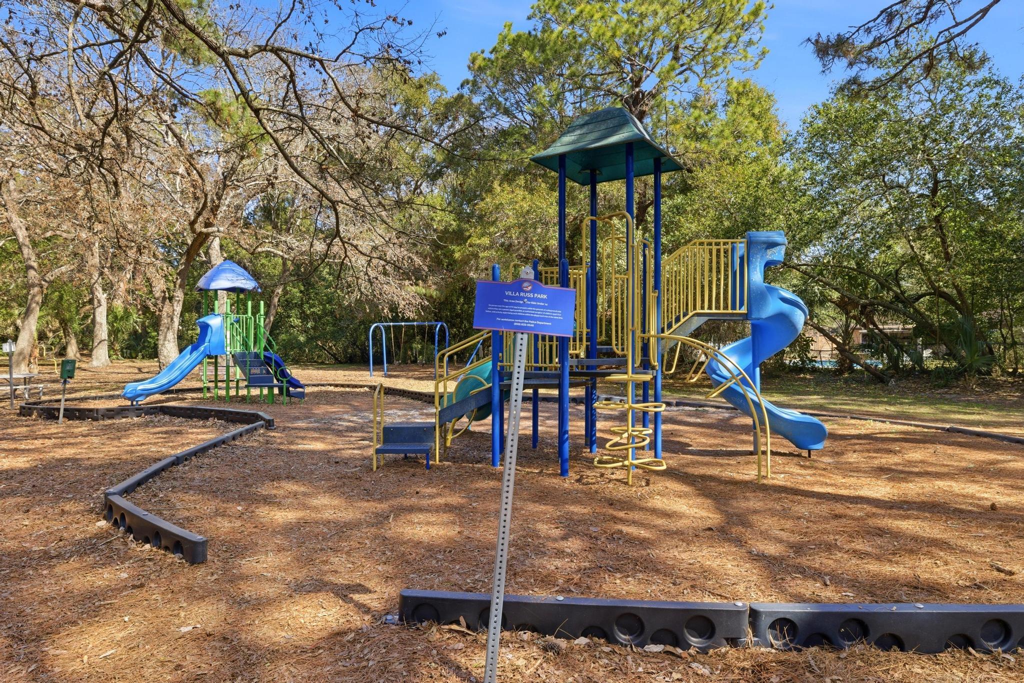 VILLA RUSS PARK - Residential