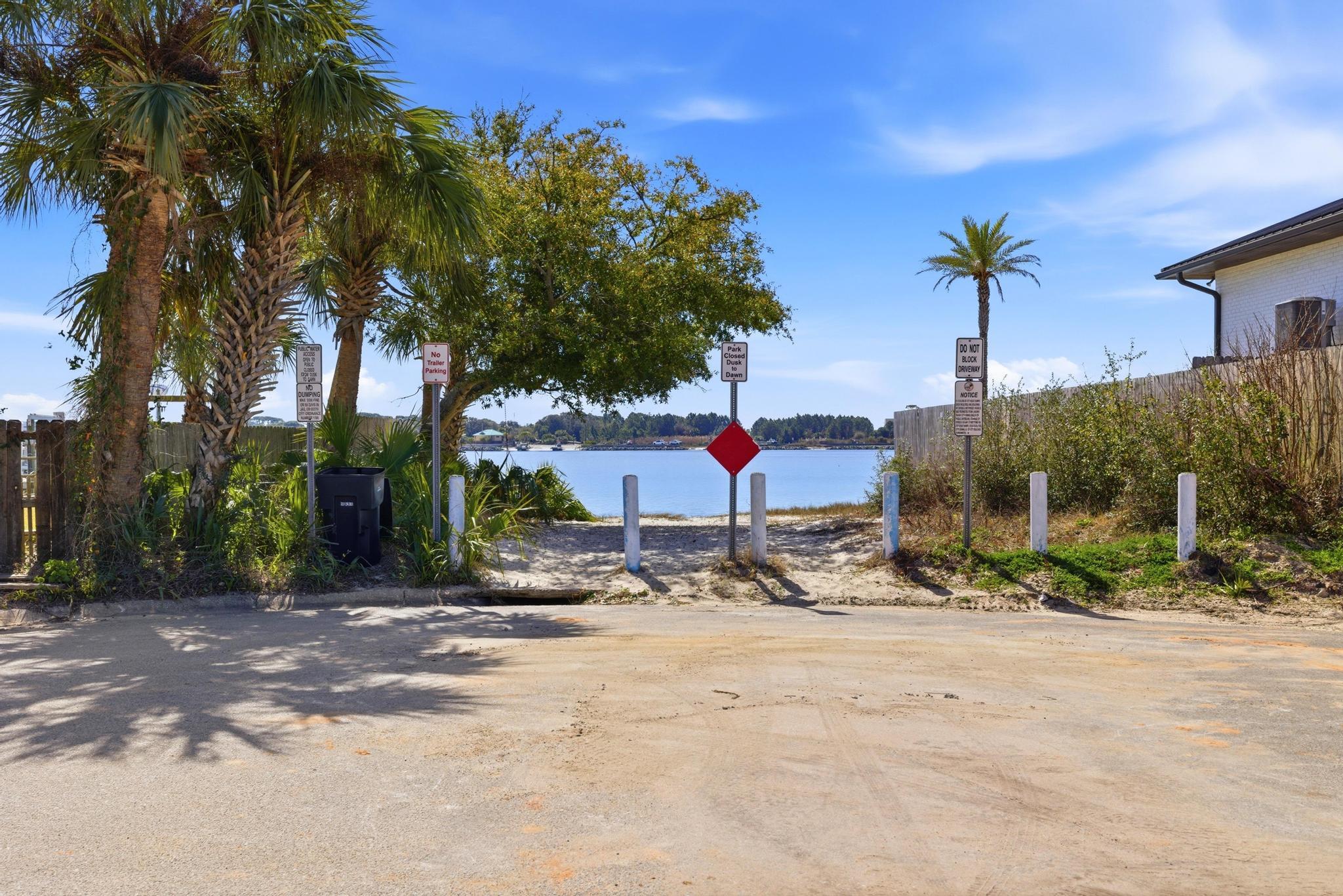 VILLA RUSS PARK - Residential