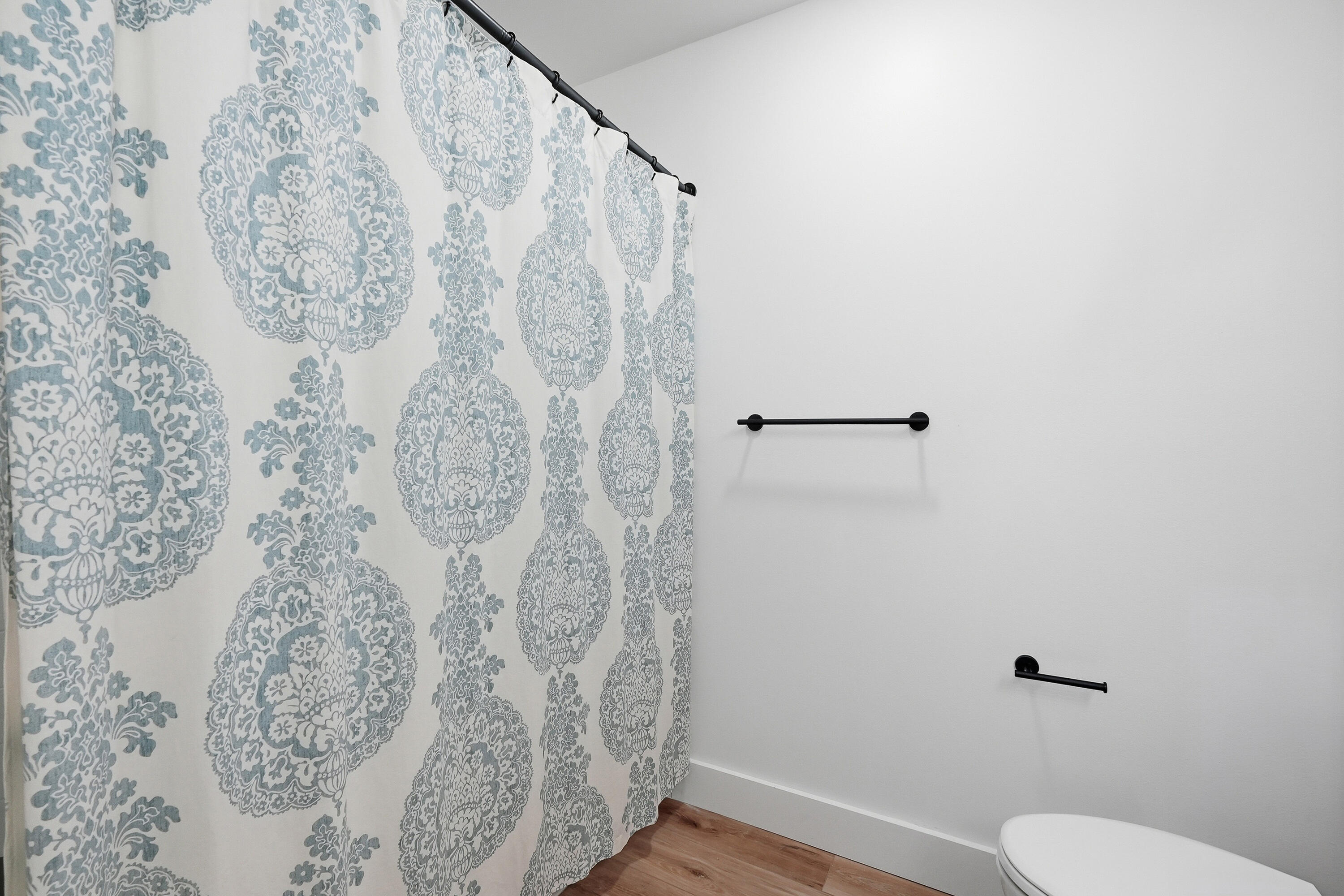 LAKE LORRAINE EST - Residential