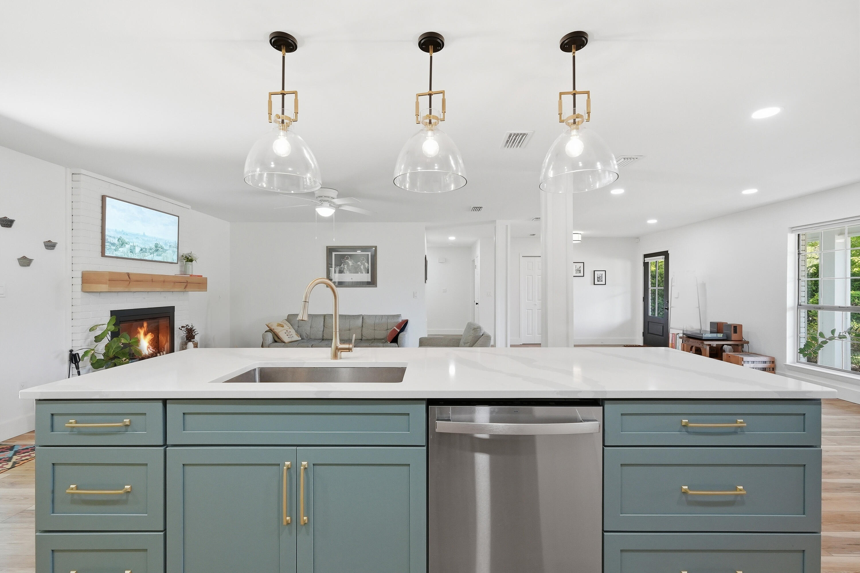 LAKE LORRAINE EST - Residential