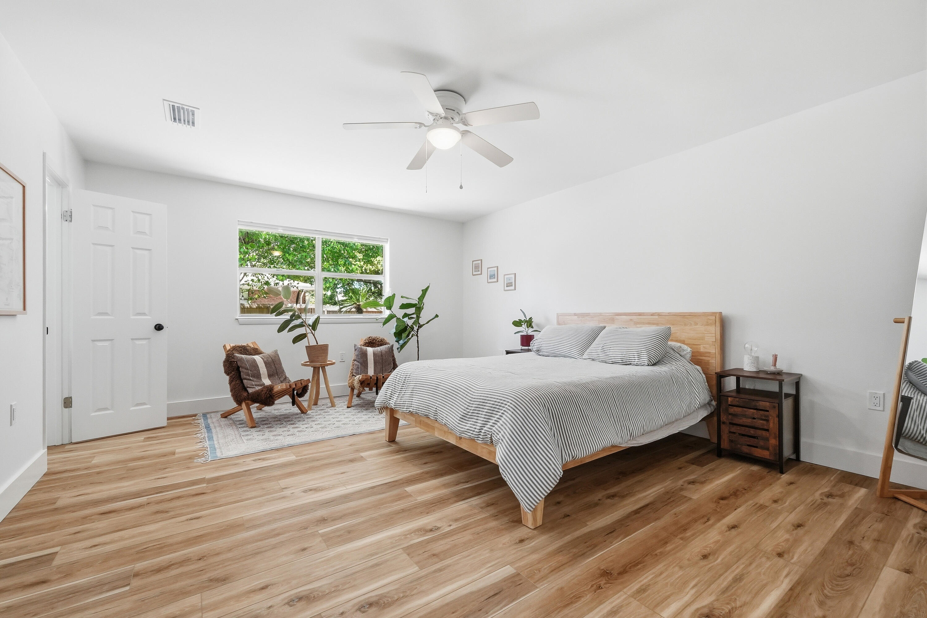 LAKE LORRAINE EST - Residential