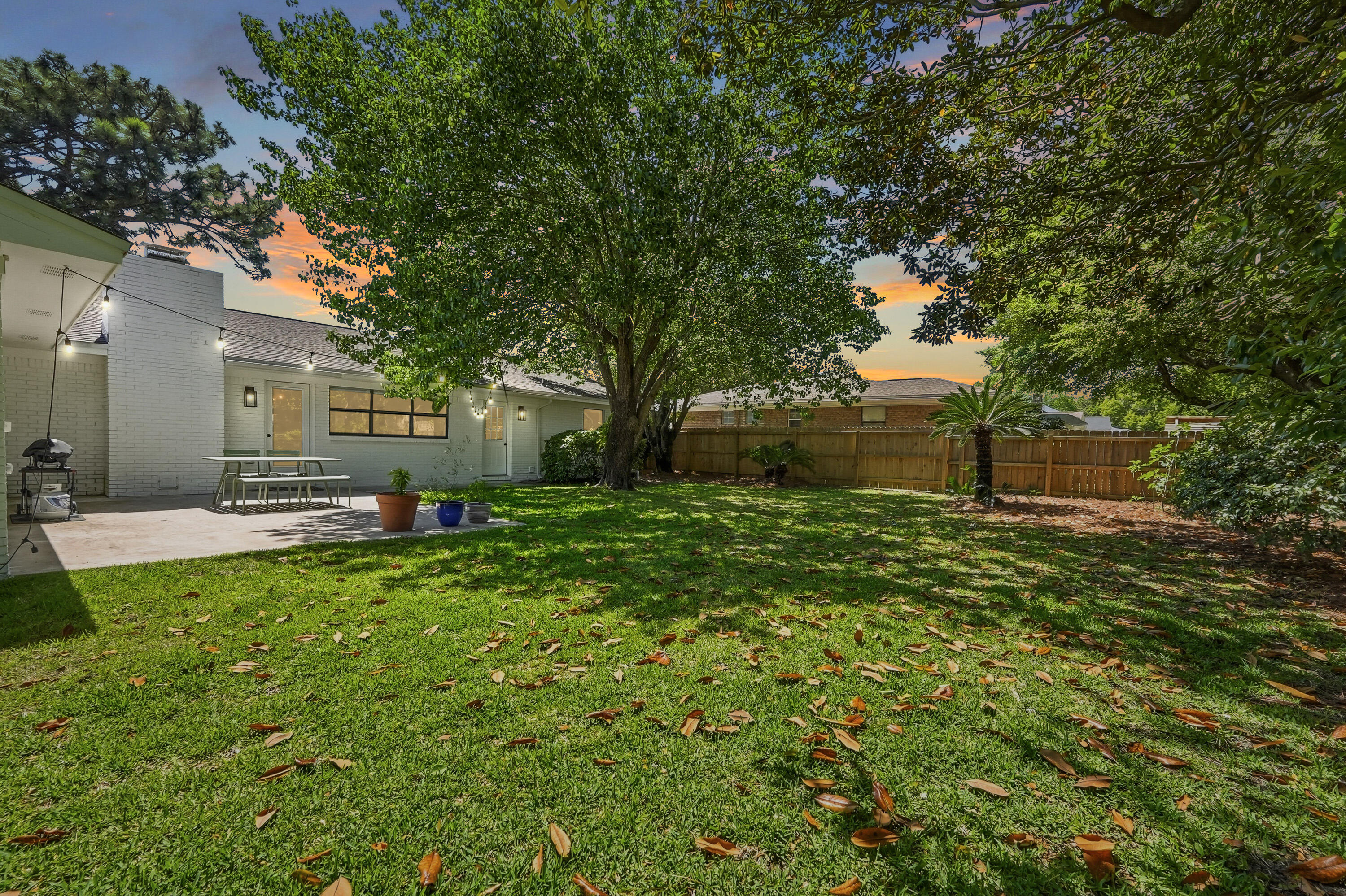 LAKE LORRAINE EST - Residential