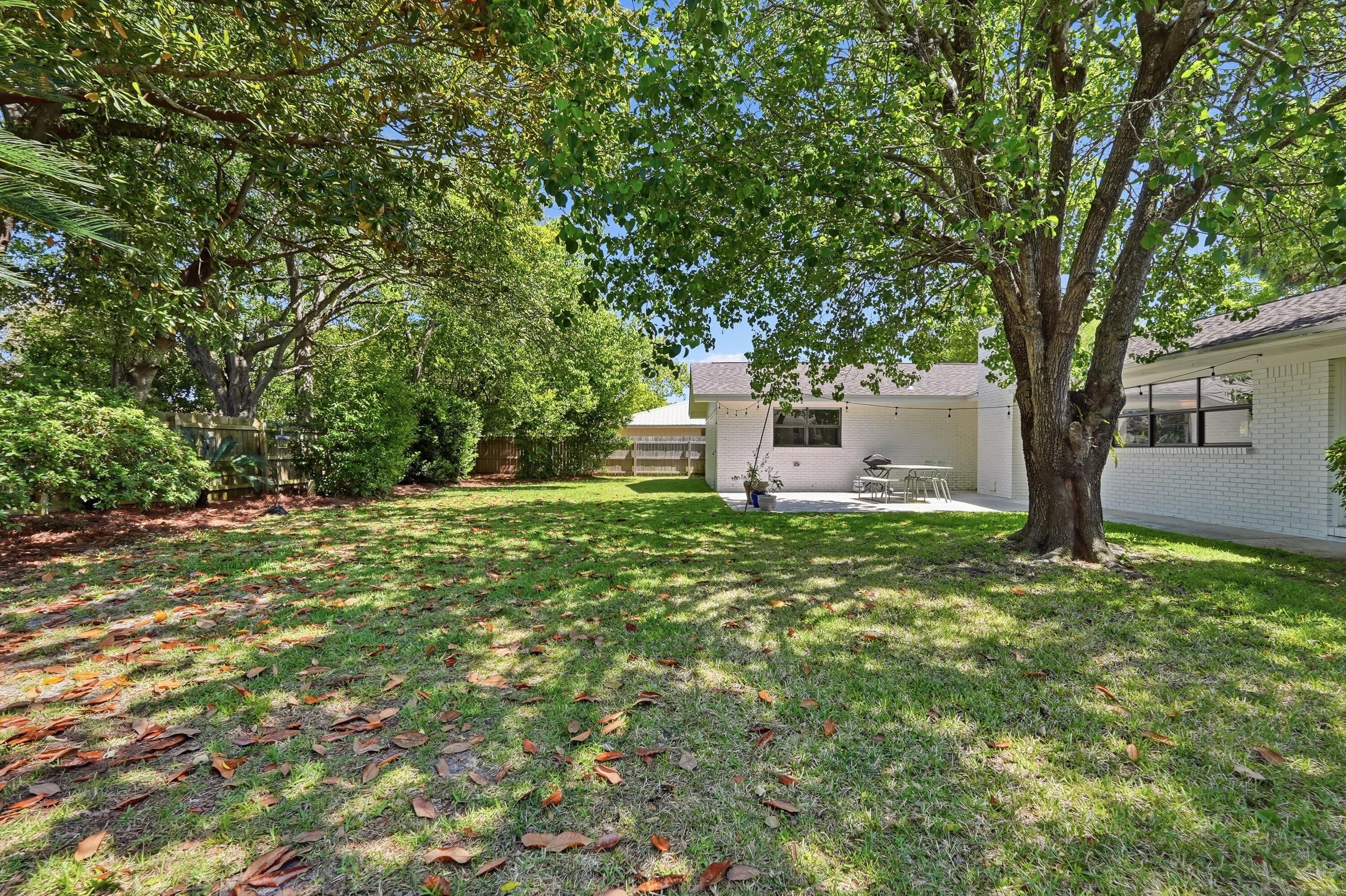 LAKE LORRAINE EST - Residential