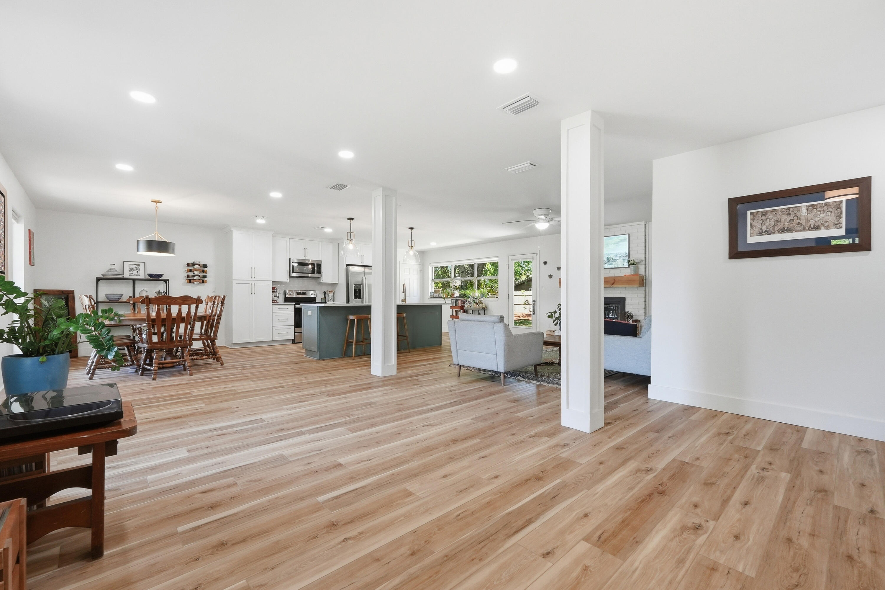 LAKE LORRAINE EST - Residential