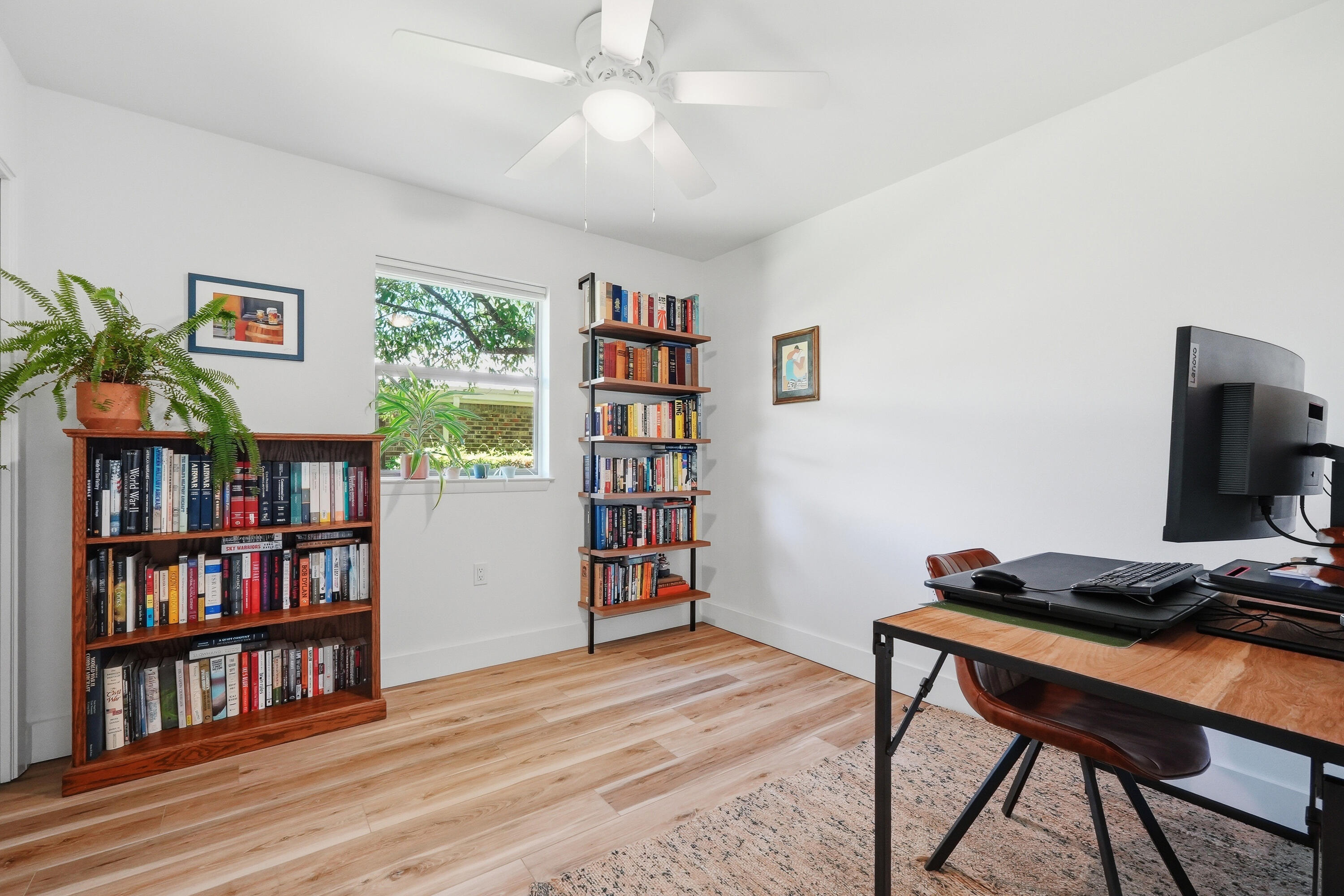 LAKE LORRAINE EST - Residential