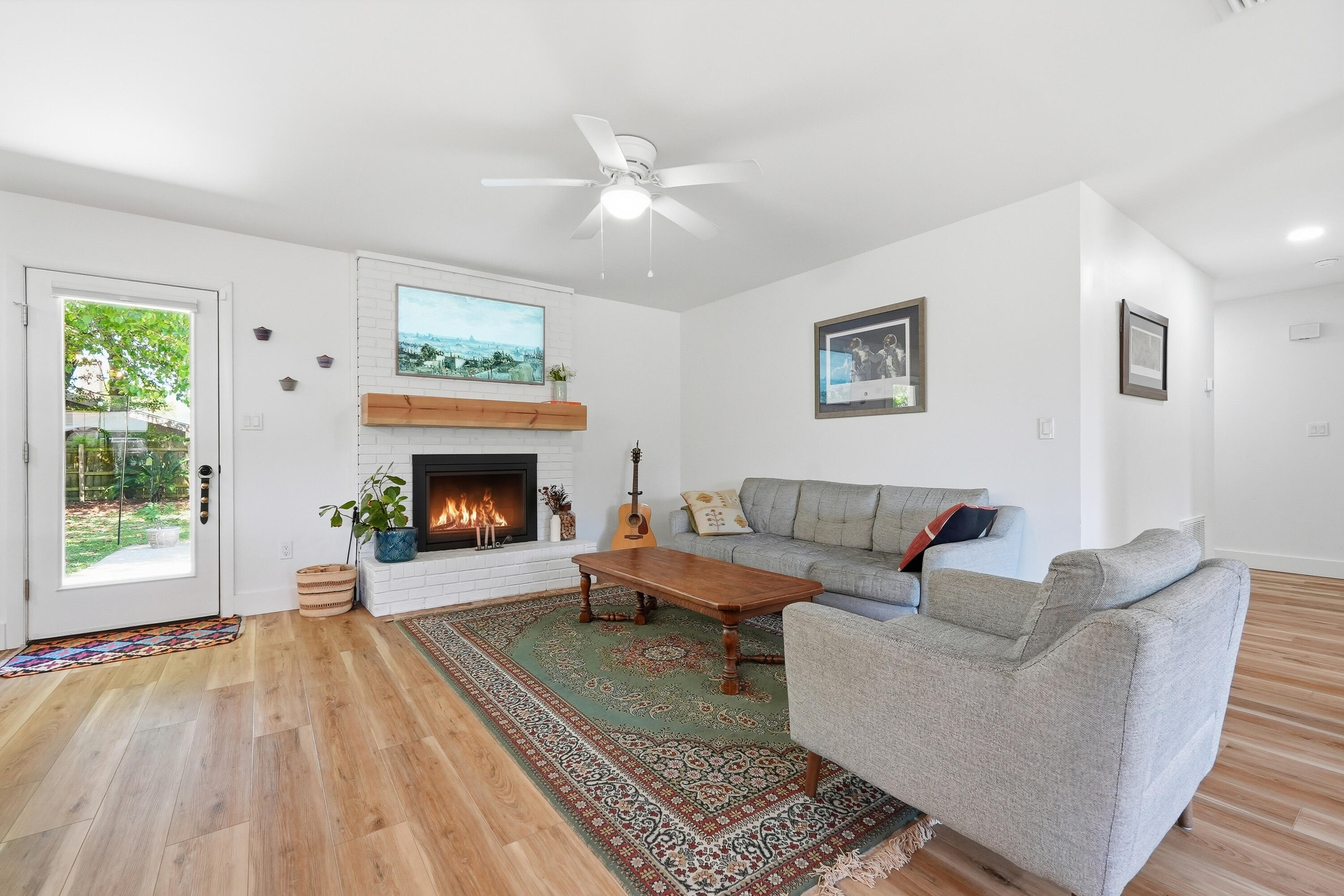 LAKE LORRAINE EST - Residential