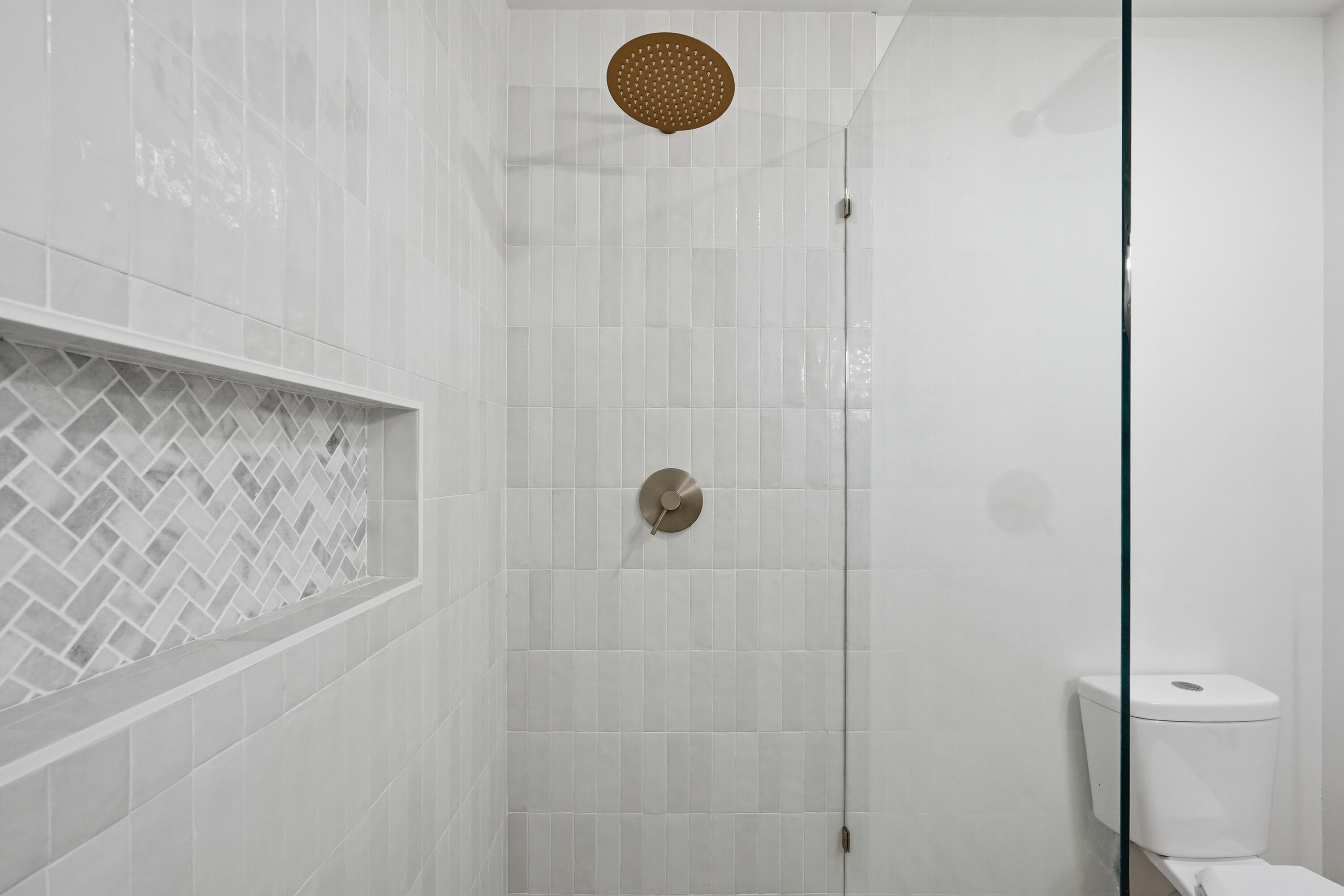 LAKE LORRAINE EST - Residential