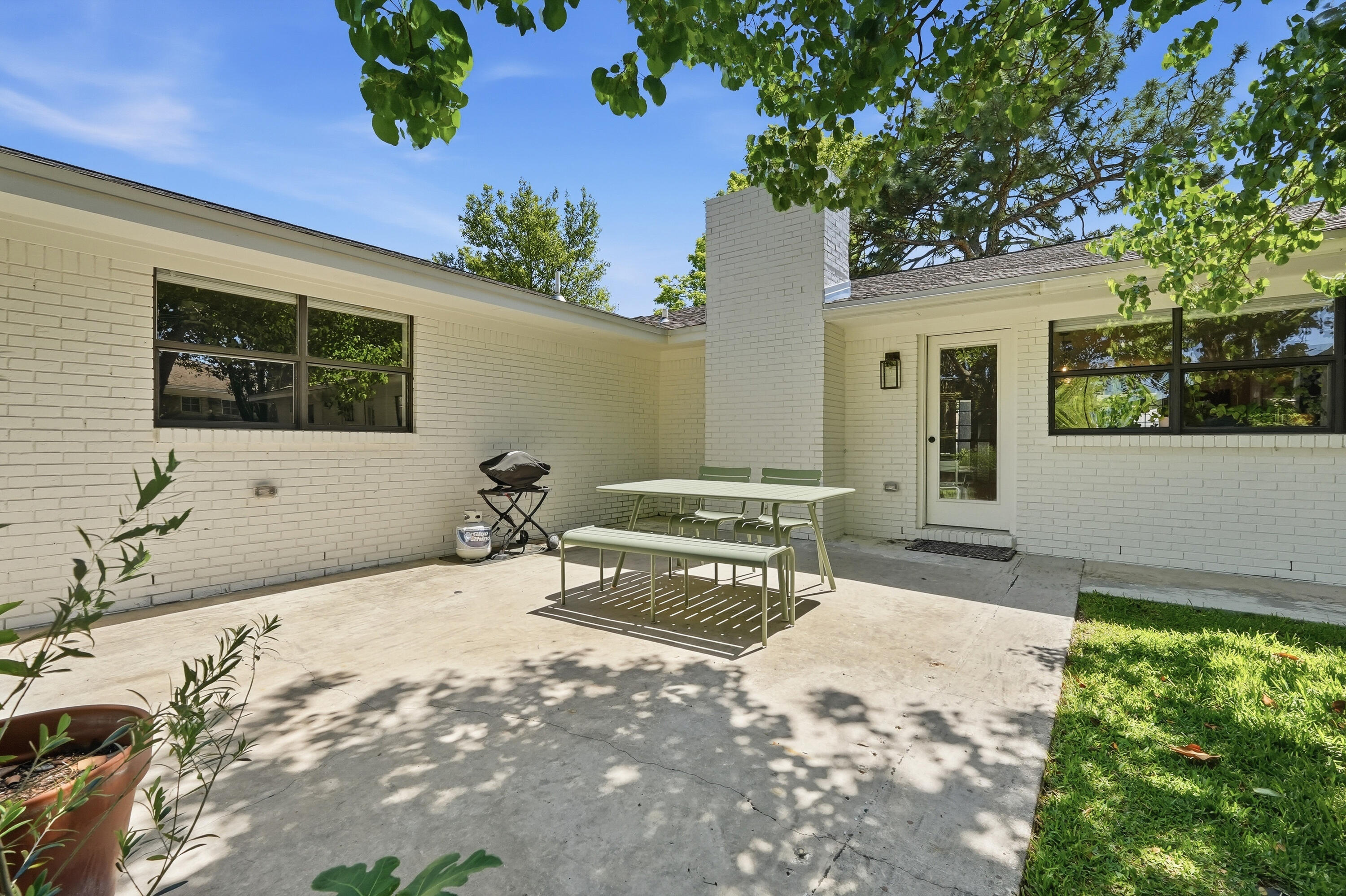 LAKE LORRAINE EST - Residential