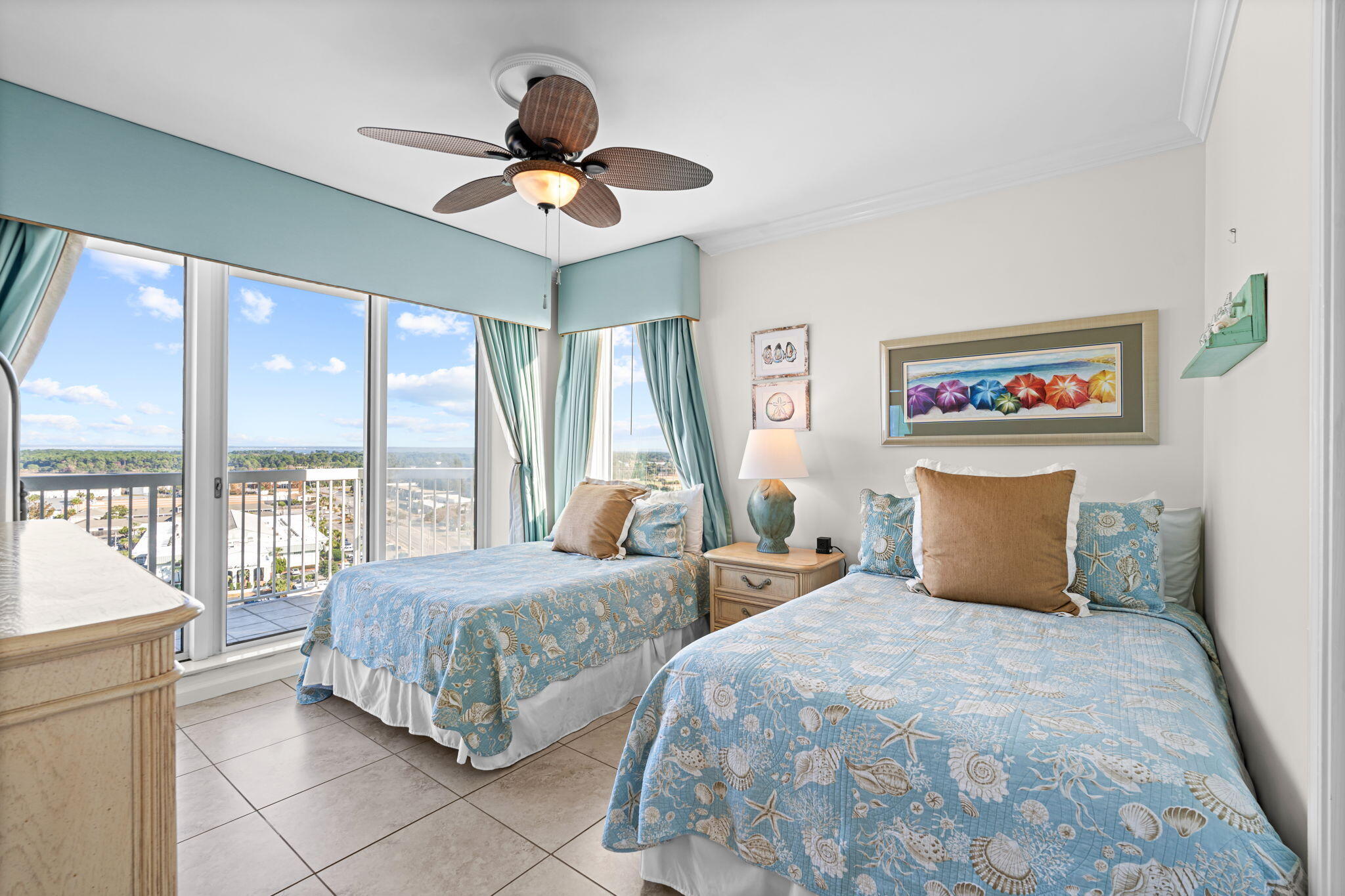 SILVER BEACH TOWERS - Residential