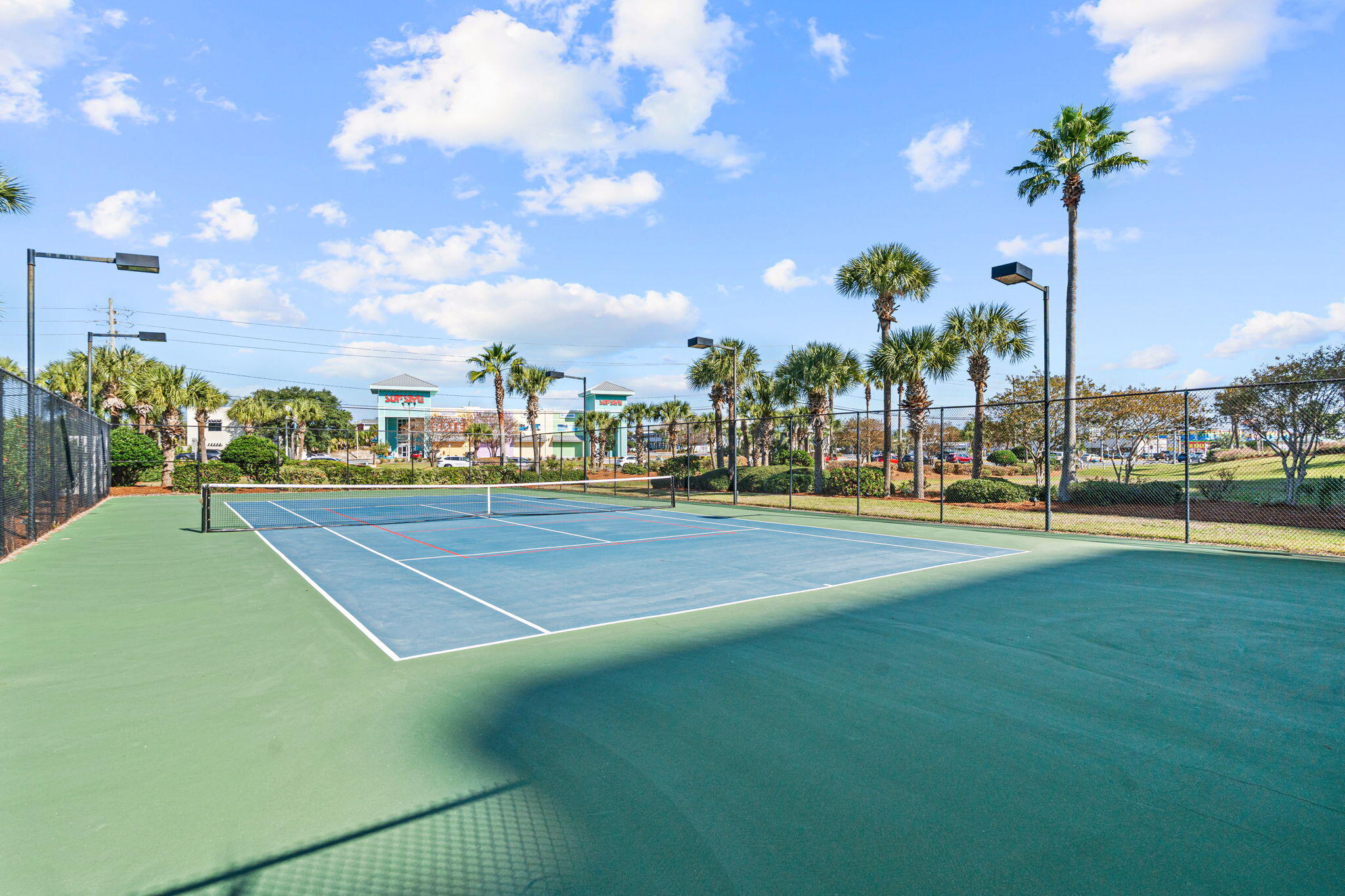 SILVER BEACH TOWERS - Residential