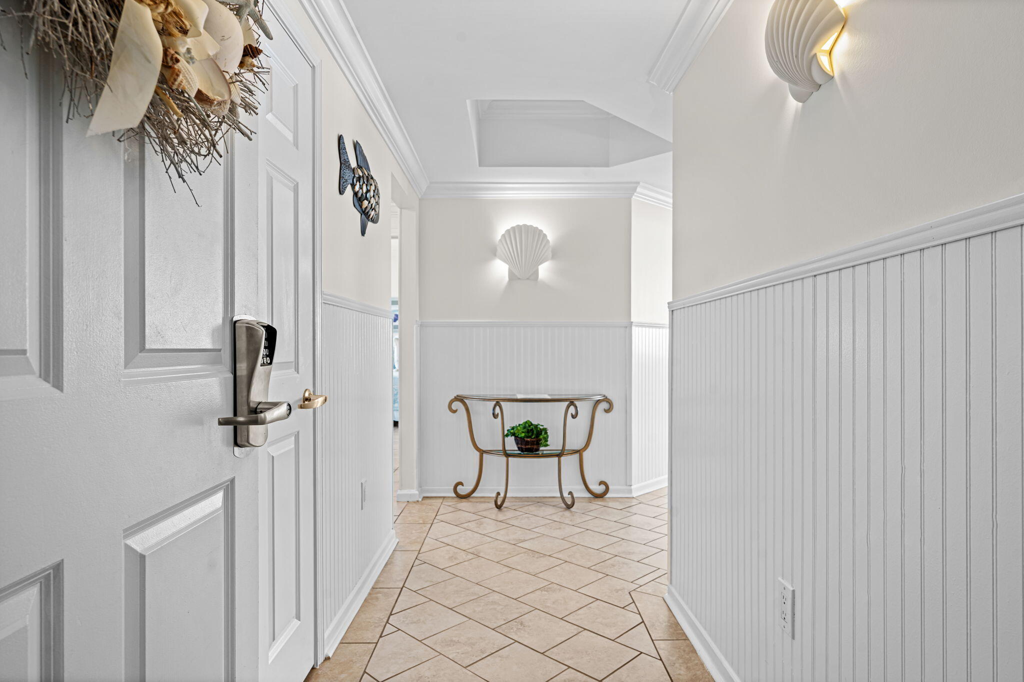 SILVER BEACH TOWERS - Residential