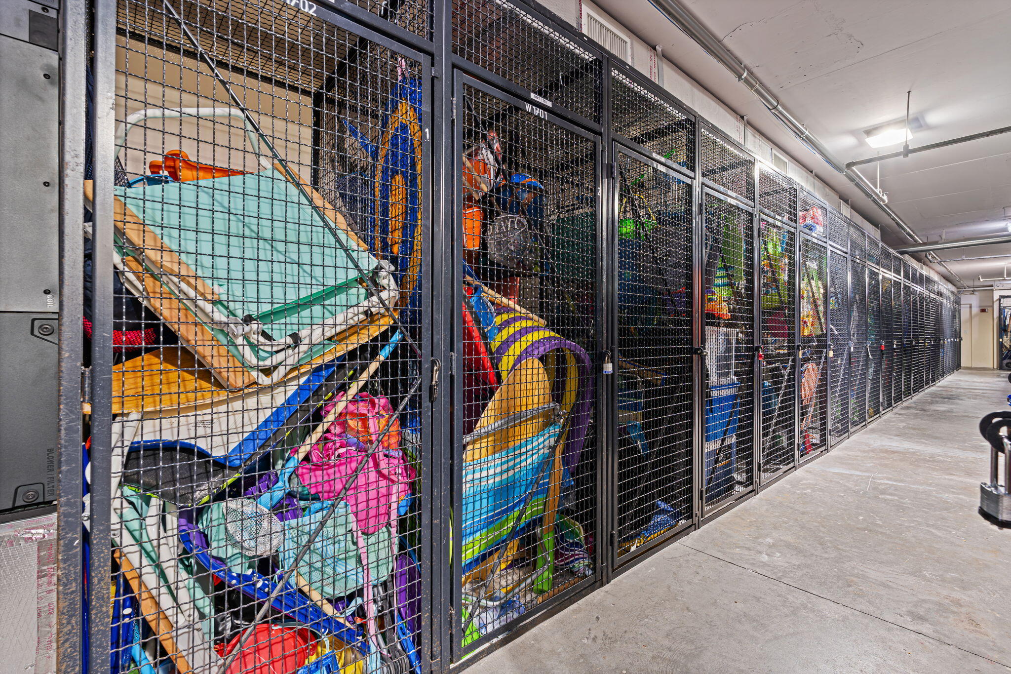 SILVER BEACH TOWERS - Residential