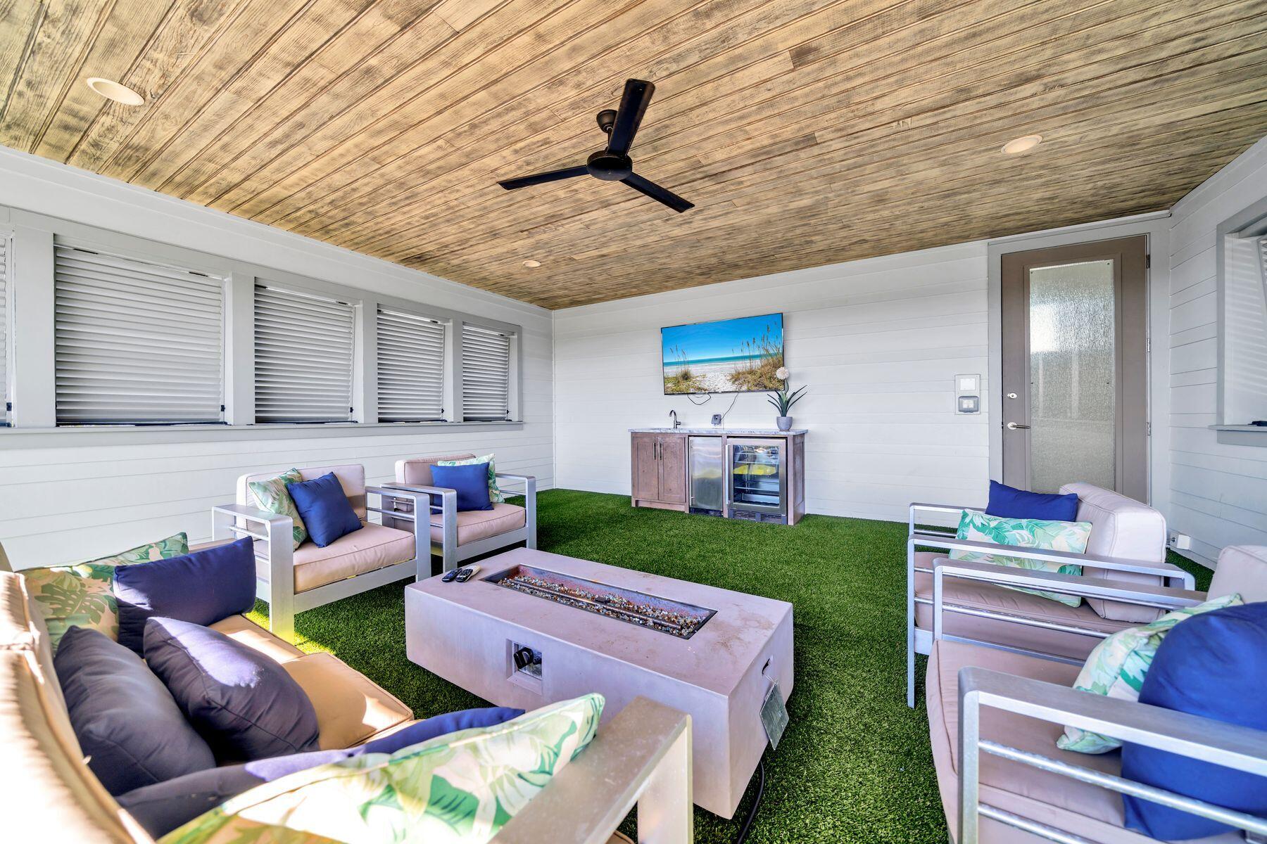 GRANDE POINTE AT INLET BEACH - Residential