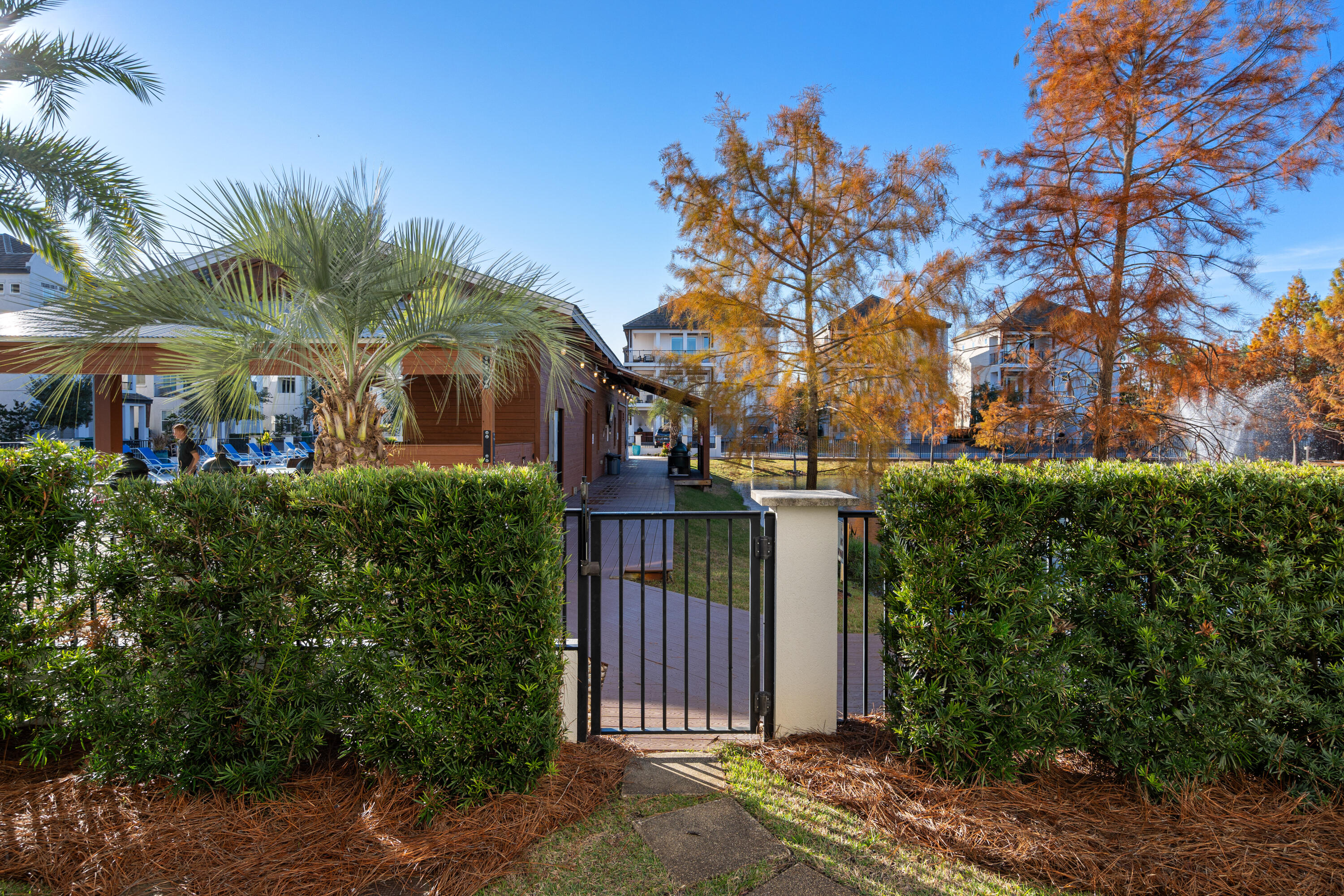 The Retreat at Miramar - Residential