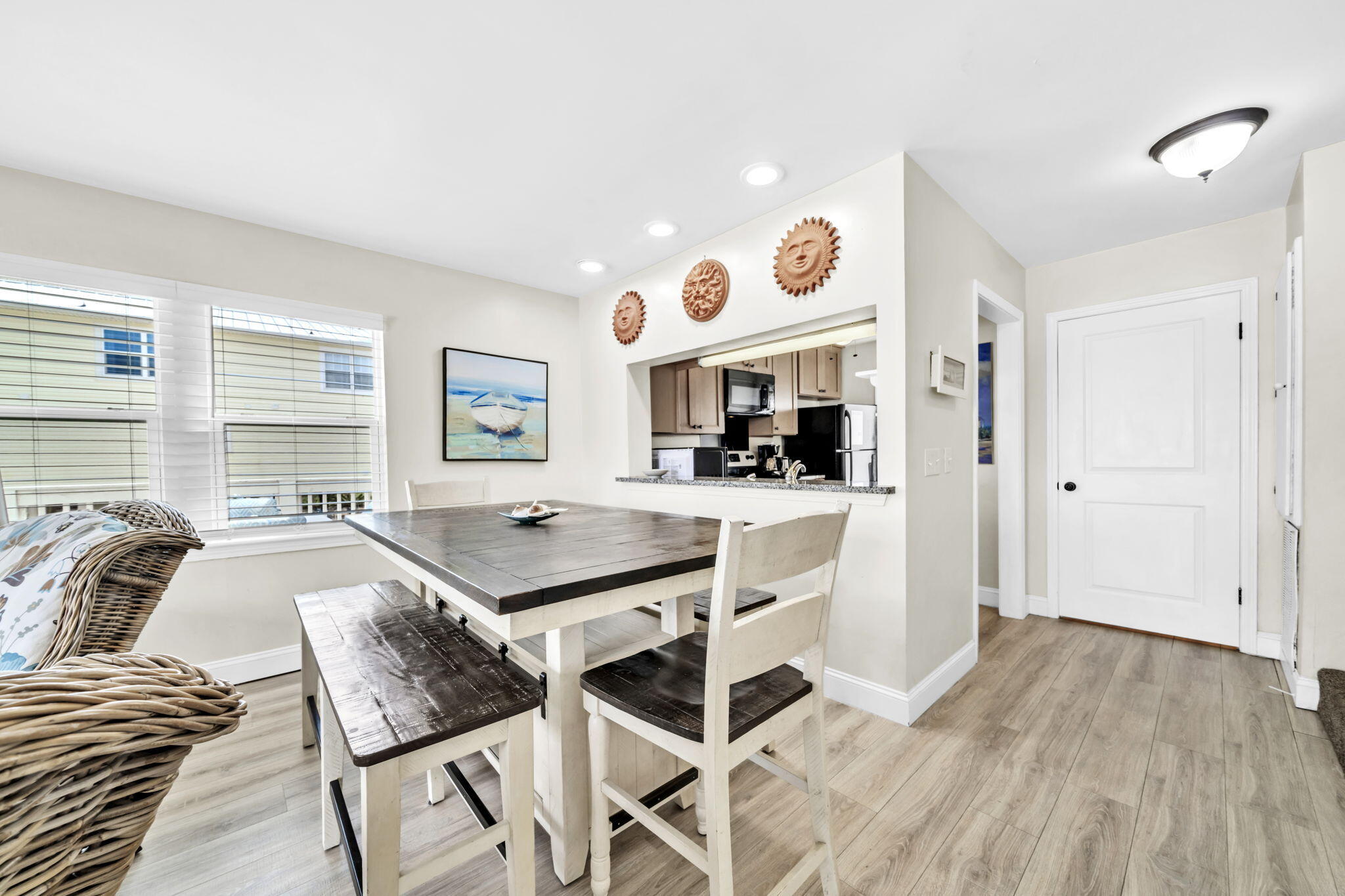 SHORELINE T/H - Residential