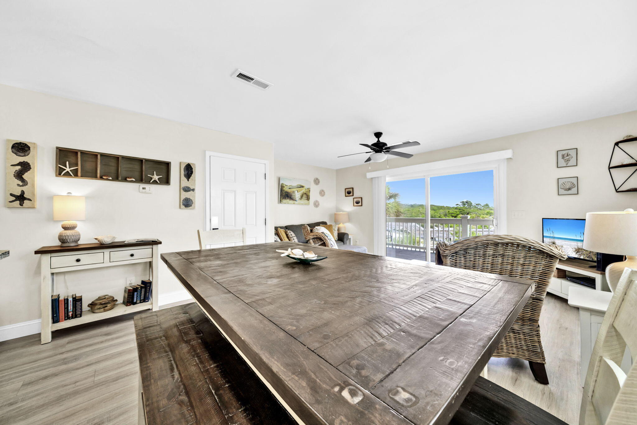 SHORELINE T/H - Residential